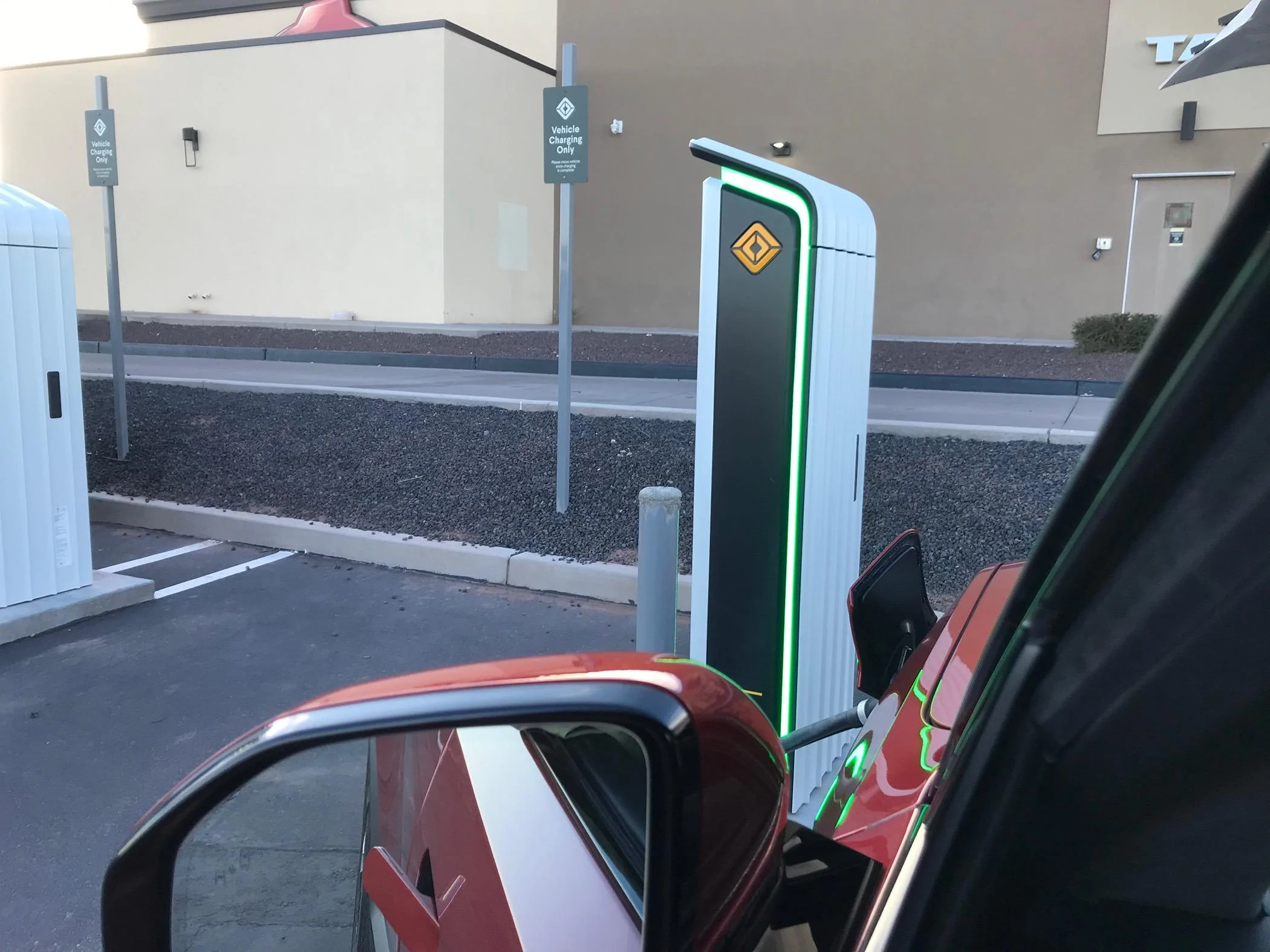 Rivian R1T R1S RAN Chargers Backward? IMG_0626