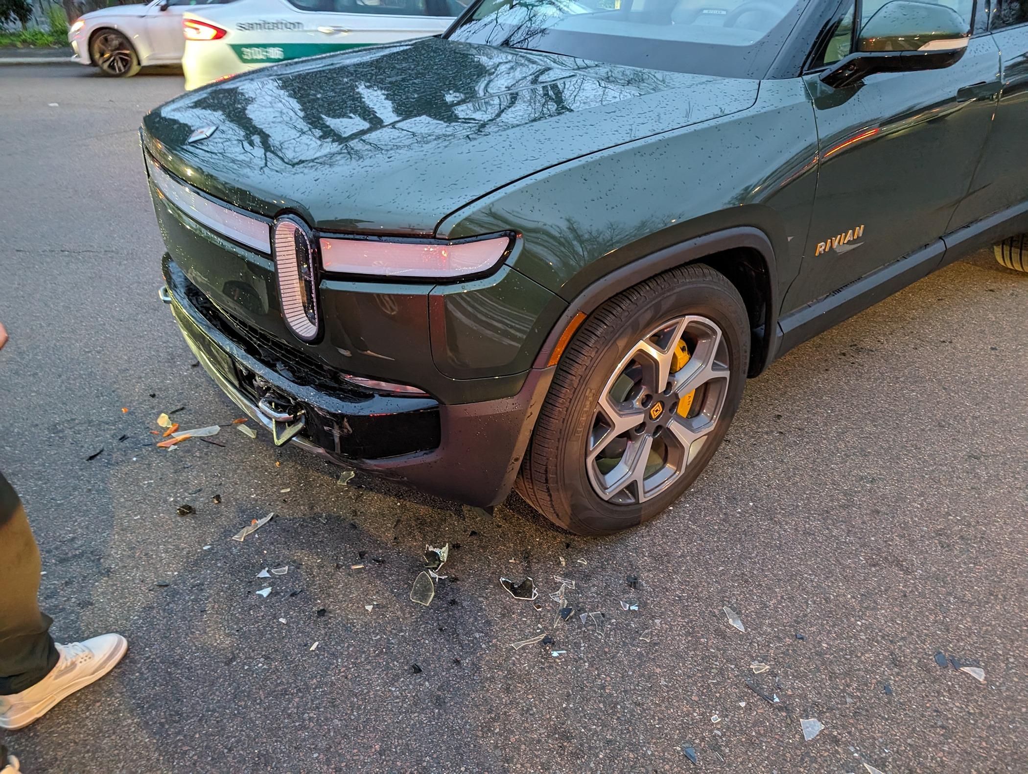Rivian R1T R1S In accident proximity sensor broke off , now backup and front cameras not working PXL_20240417_233159137.RAW-01.COVER