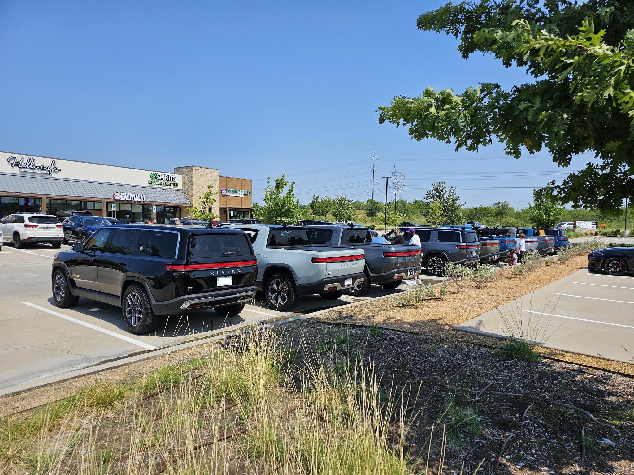 Rivian R1T R1S R1S Delivery is Finally Here! Need tips, suggestions! RIVN Lineu