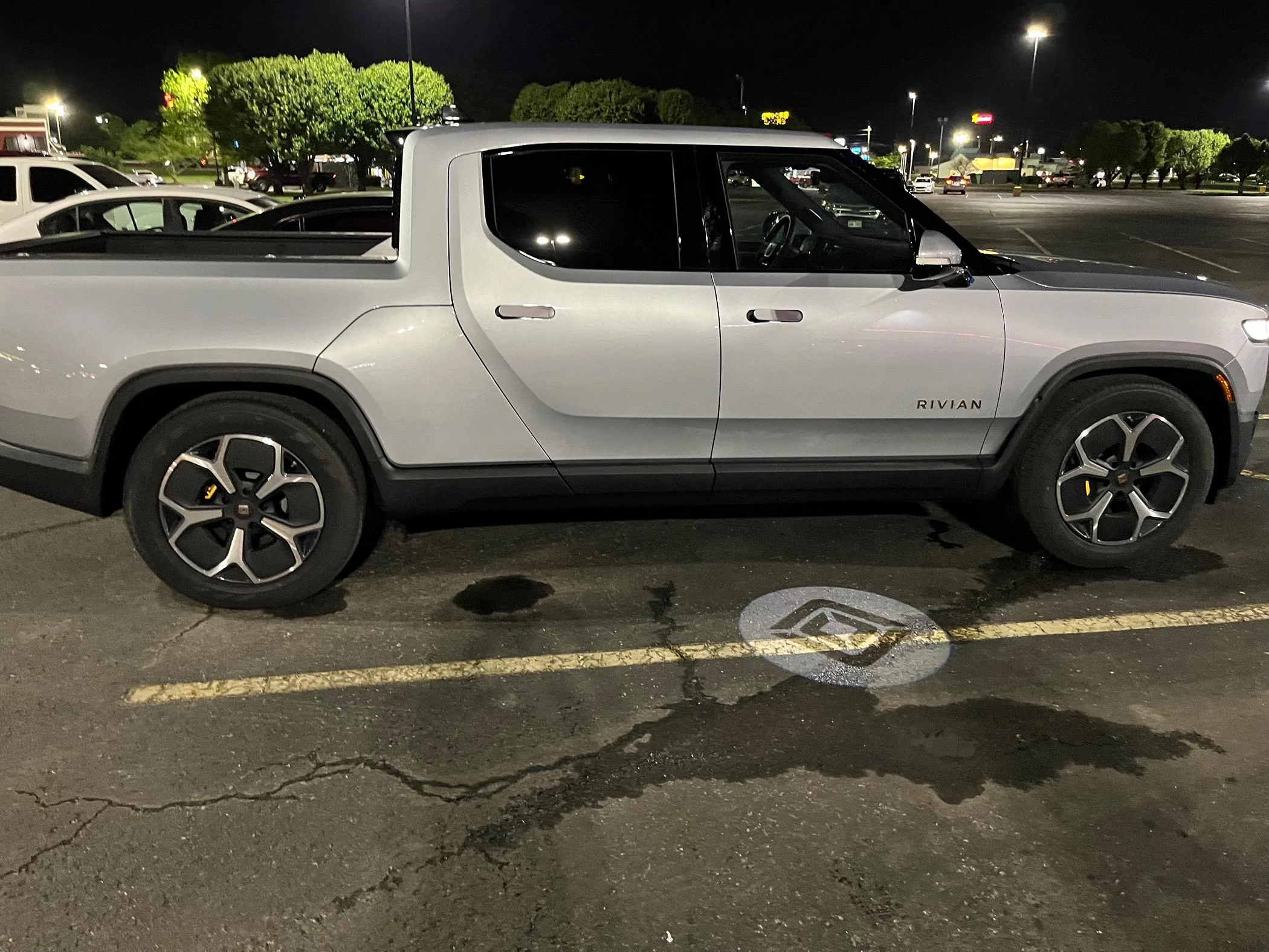 Rivian R1T R1S R1T at the house IMG_2801