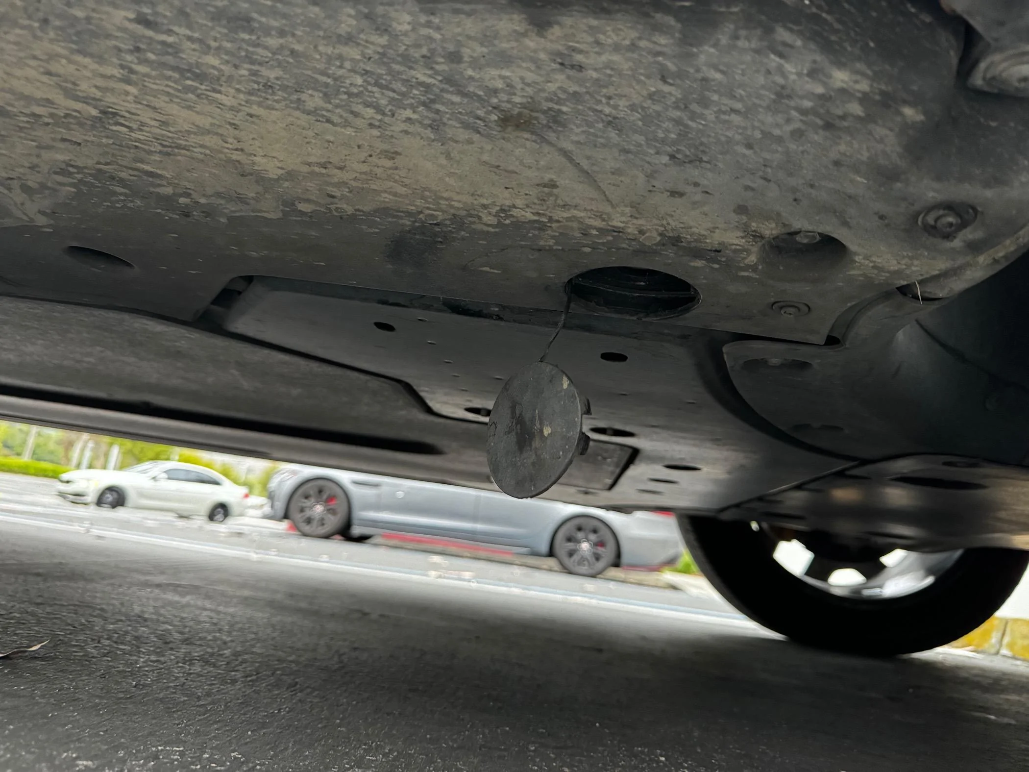Rivian R1T R1S Clunking - rattling sound at freeway speeds IMG_1711