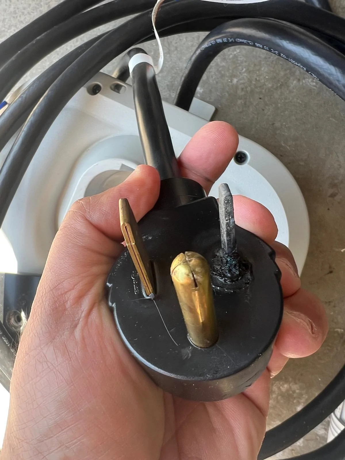 Rivian R1T R1S Burnt 240V outlet IMG_1478