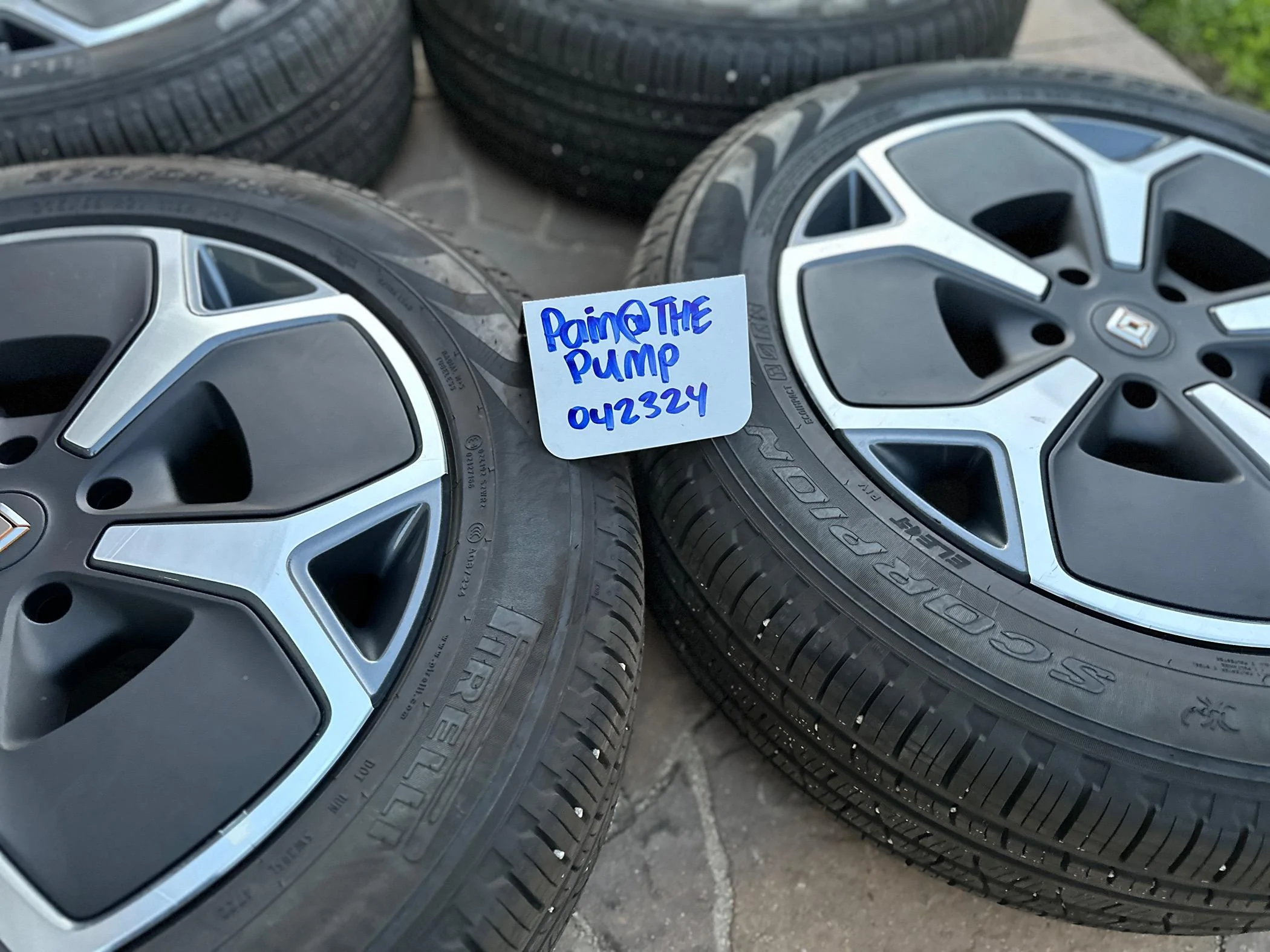 Rivian R1T R1S 21 in Road Wheel and Tire Set IMG_9839