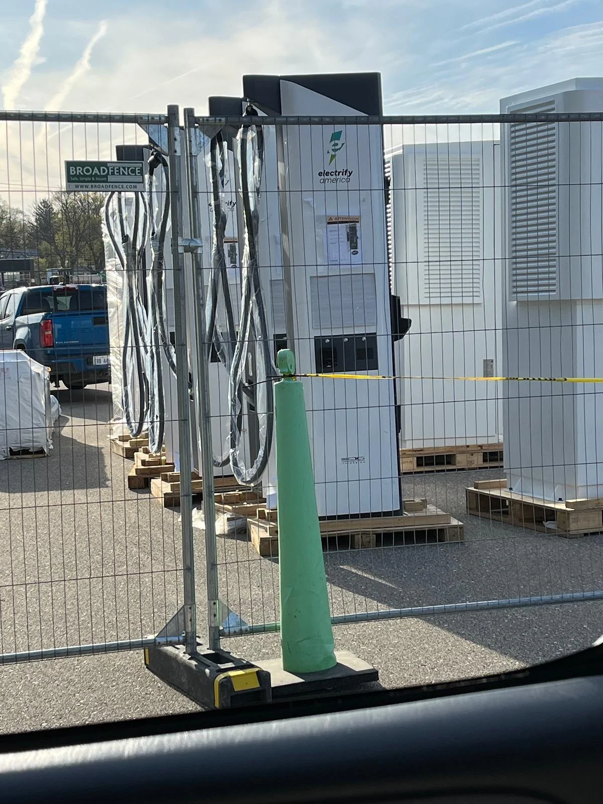 Rivian R1T R1S RAN Rivian Charging Stations Locations Map via Google Maps 1714050204377-hf