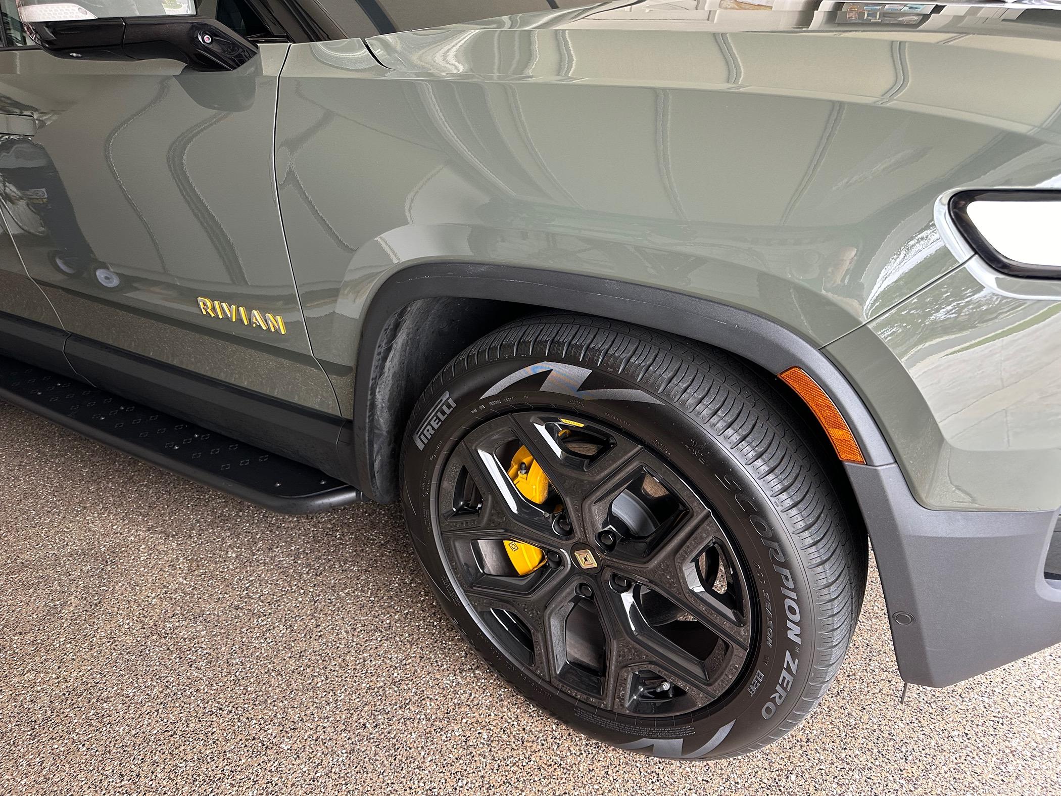 Rivian R1T R1S Keeping black plastic trim BLACK!? IMG_9934