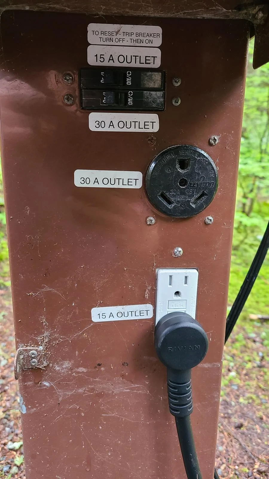 Rivian R1T R1S Charging on a 3 prong 240 outlet 20240426_091937