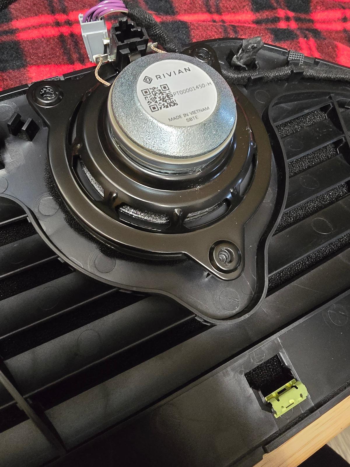 Rivian R1T R1S Dash rattle mitigation - dash disassemble DIY 20240426_132627