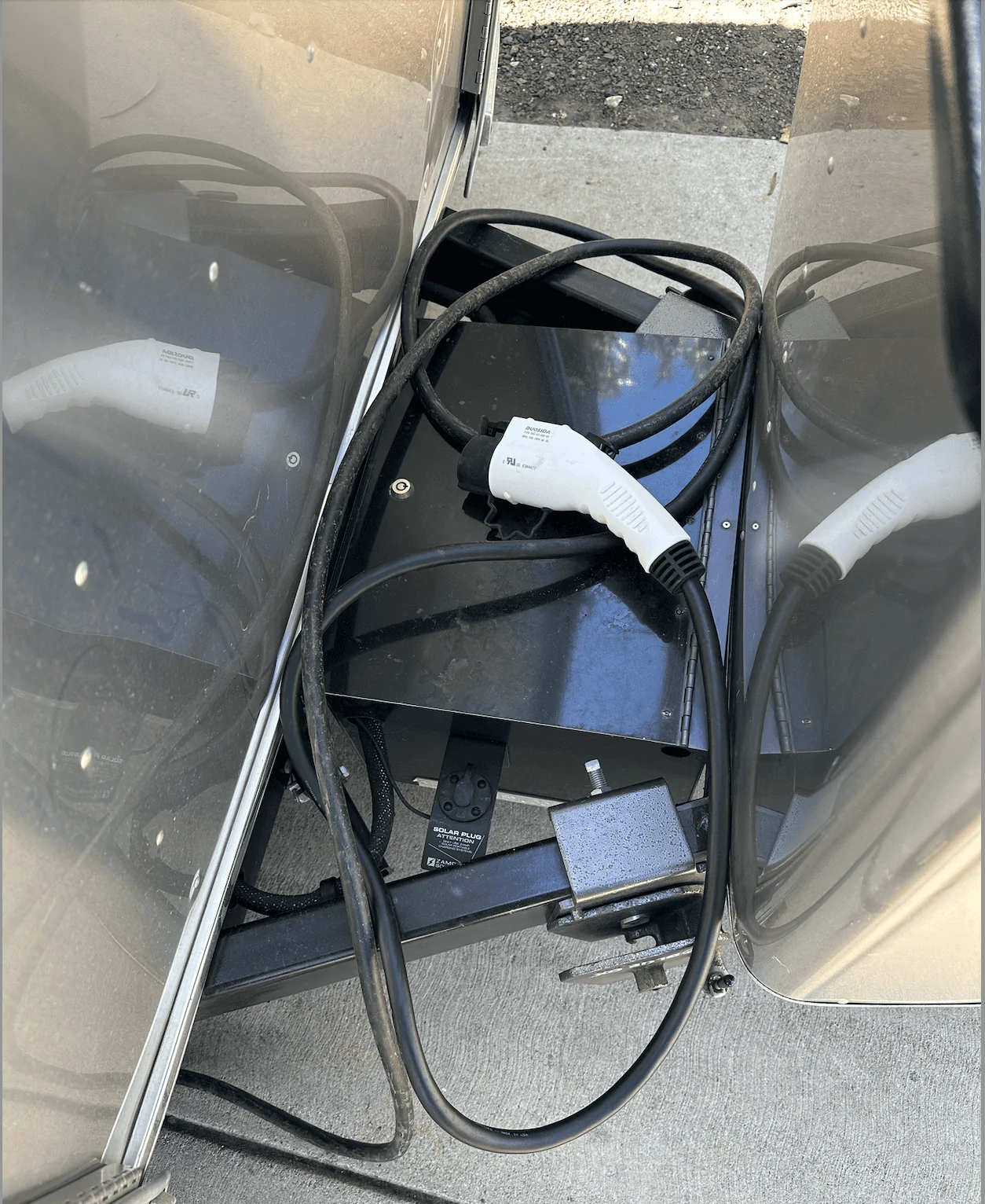 Rivian R1T R1S My Airbnb charging kit 1714226478488-4o