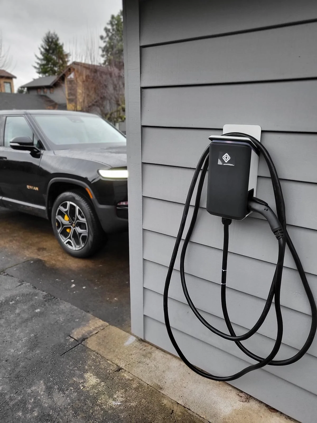 Rivian R1T R1S Charger recommendations anyone? 20221229_152344