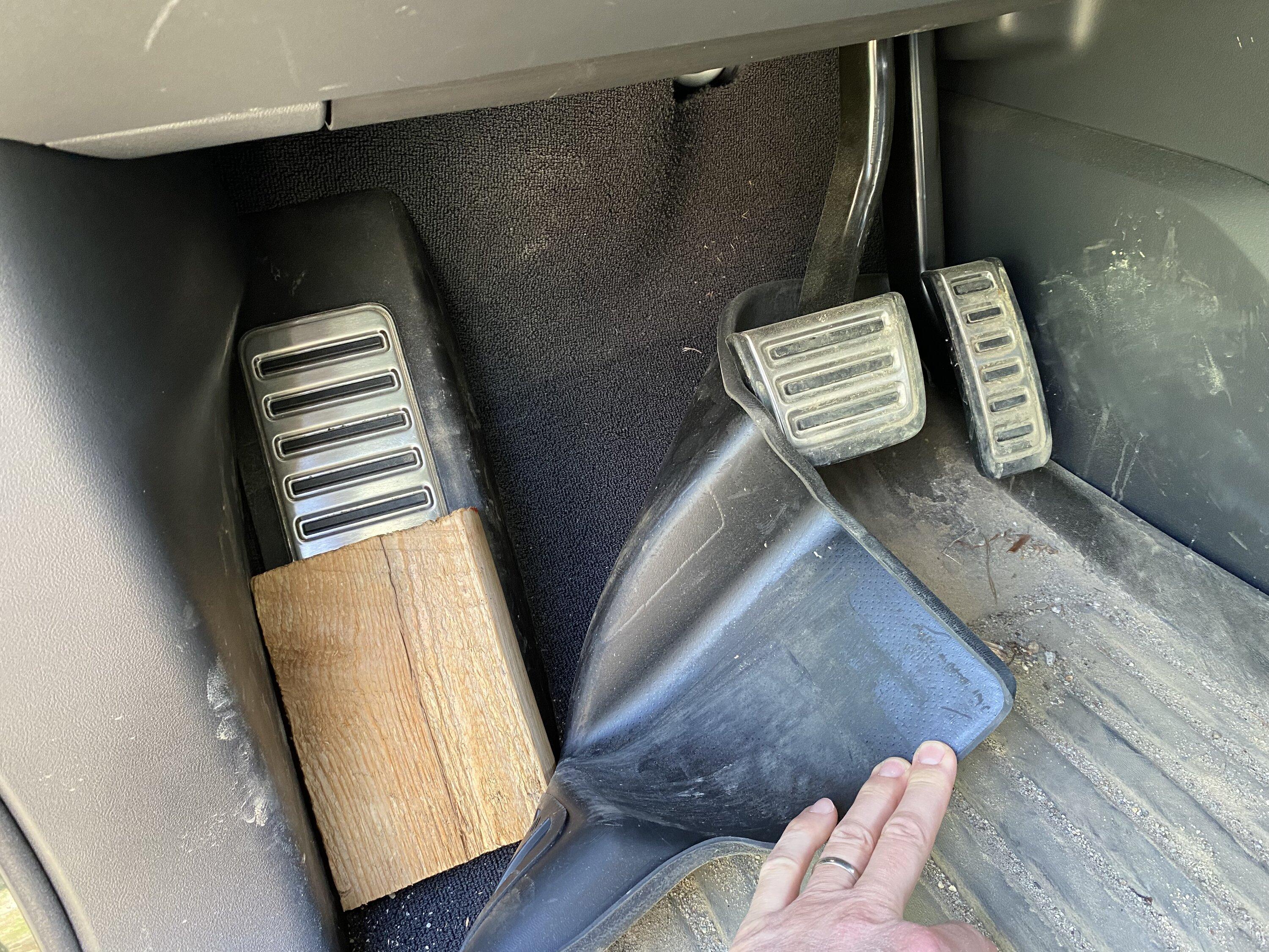 Rivian R1T R1S Looking for 3d-printed "false-pedal" IMG_5739
