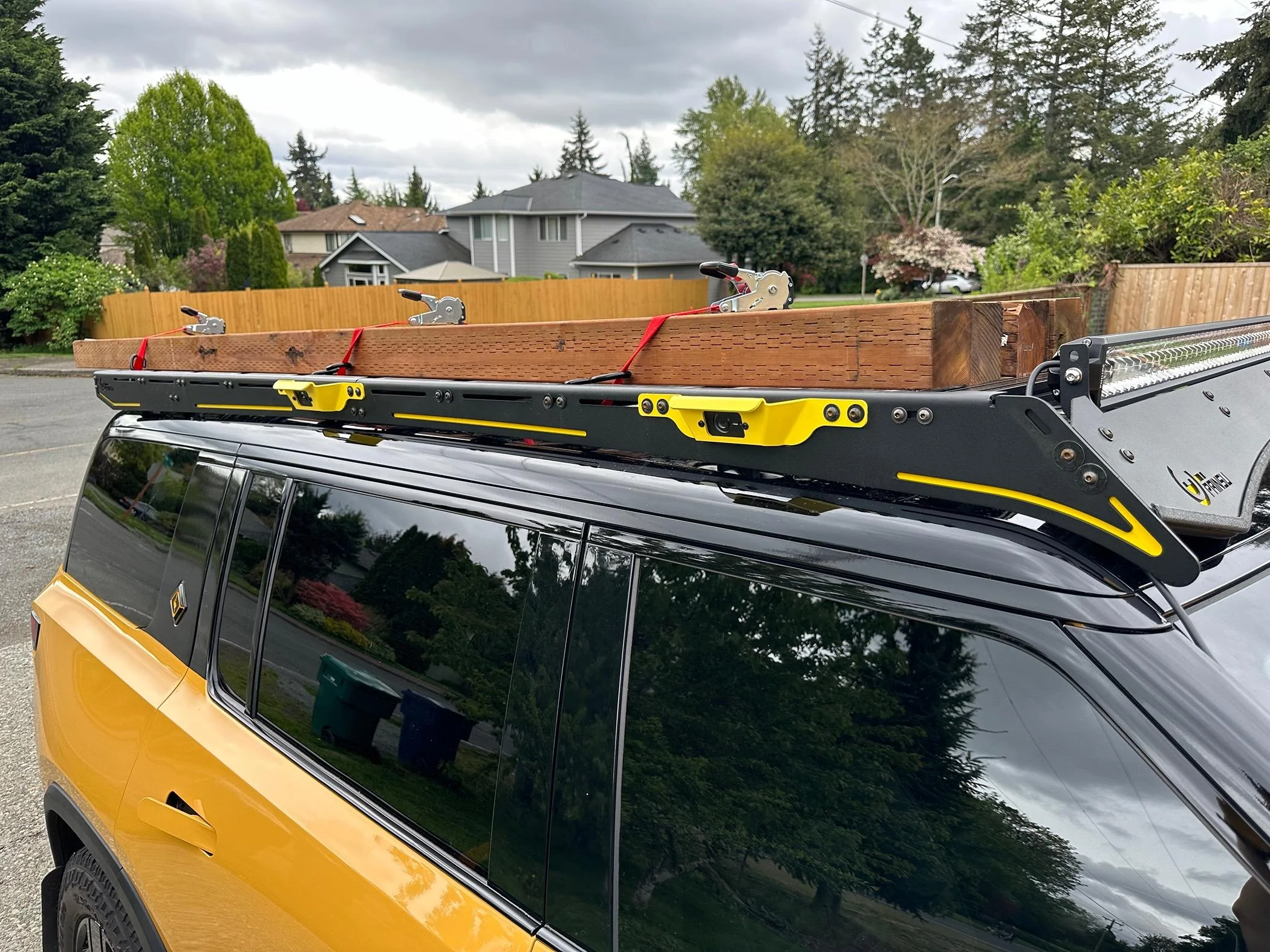 Rivian R1T R1S Limitations Imposed by R1S Roof Bar Mounting Location IMG_4943