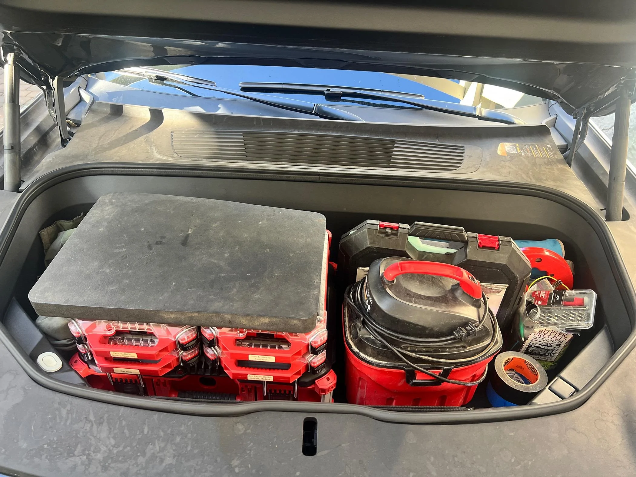 Rivian R1T R1S toolbox 2.0: adding modular bed storage w/ milwaukee packout to the R1T 1714404864685-3g
