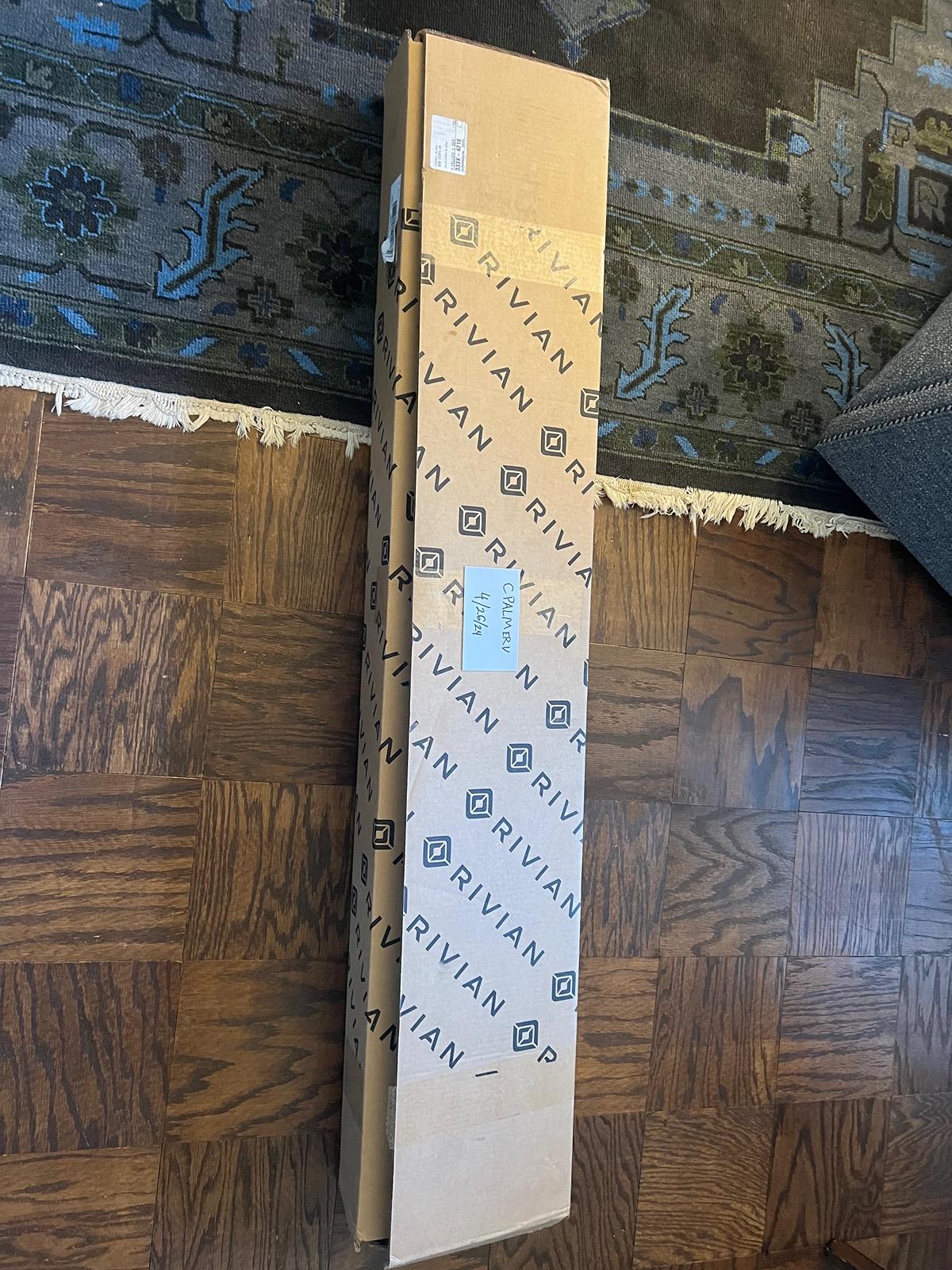 Rivian R1T R1S New cross bars (in box) IMG_8283