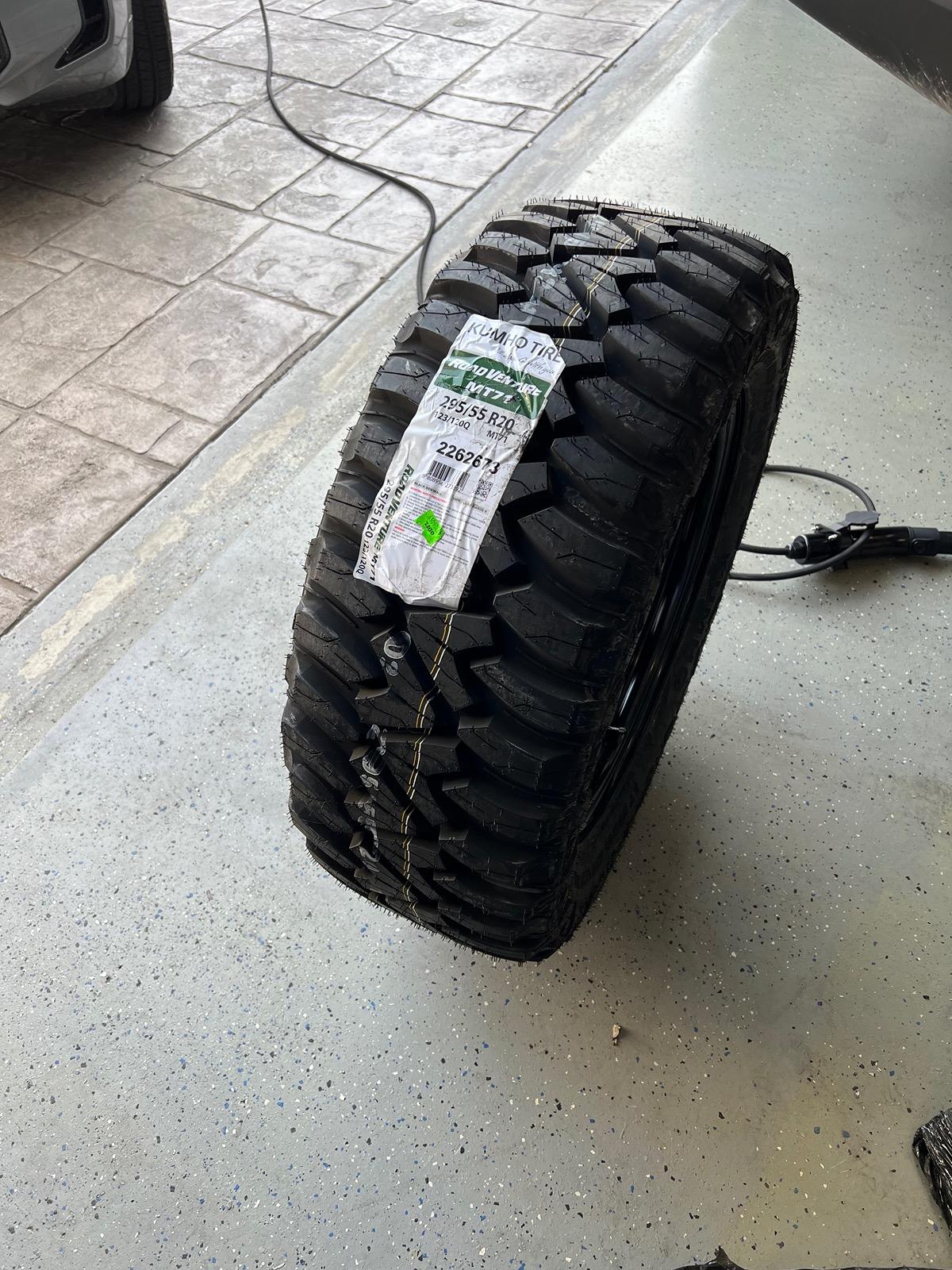Rivian R1T R1S Spare tire option -- thoughts on this one? IMG_8507