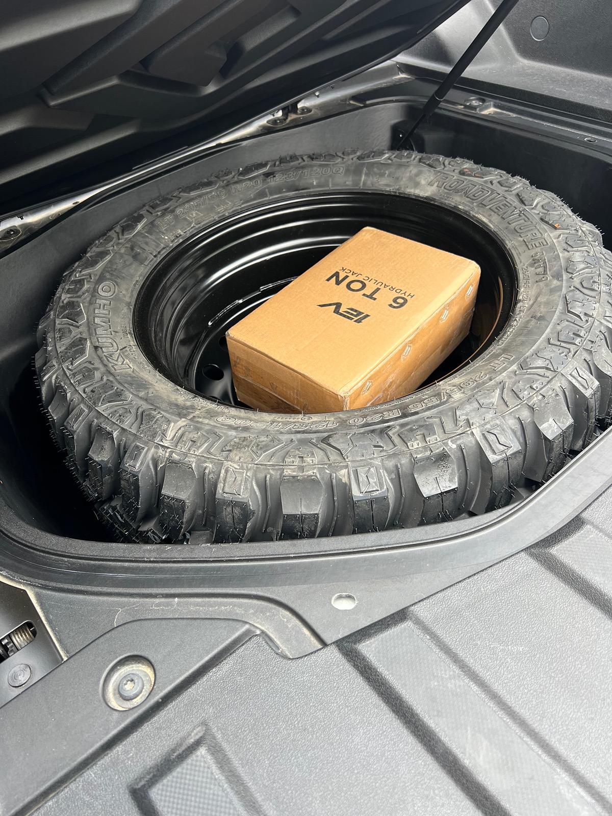 Rivian R1T R1S Spare tire option -- thoughts on this one? IMG_8512