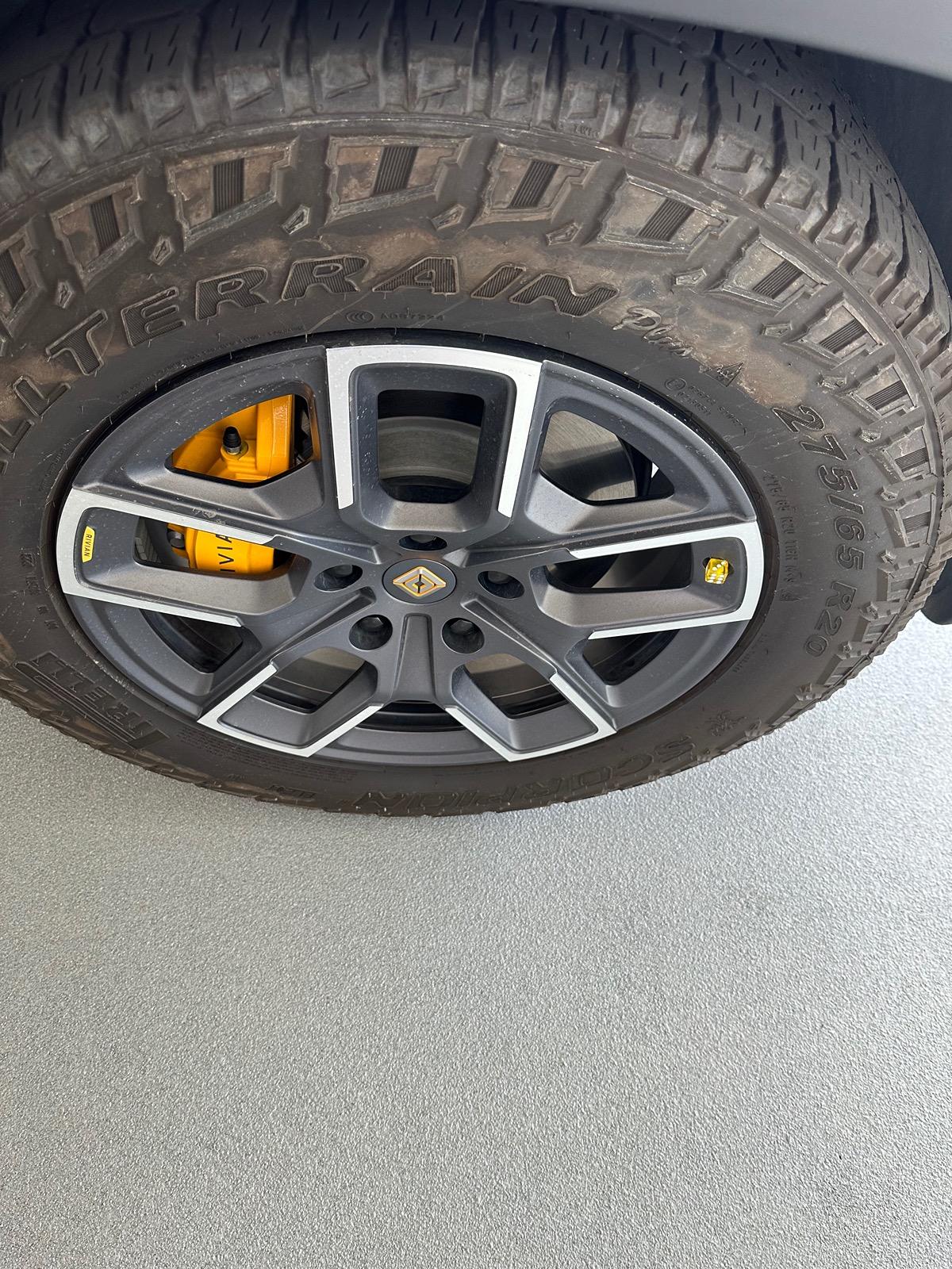 Rivian R1T R1S Set Five 20” AT IMG_4346