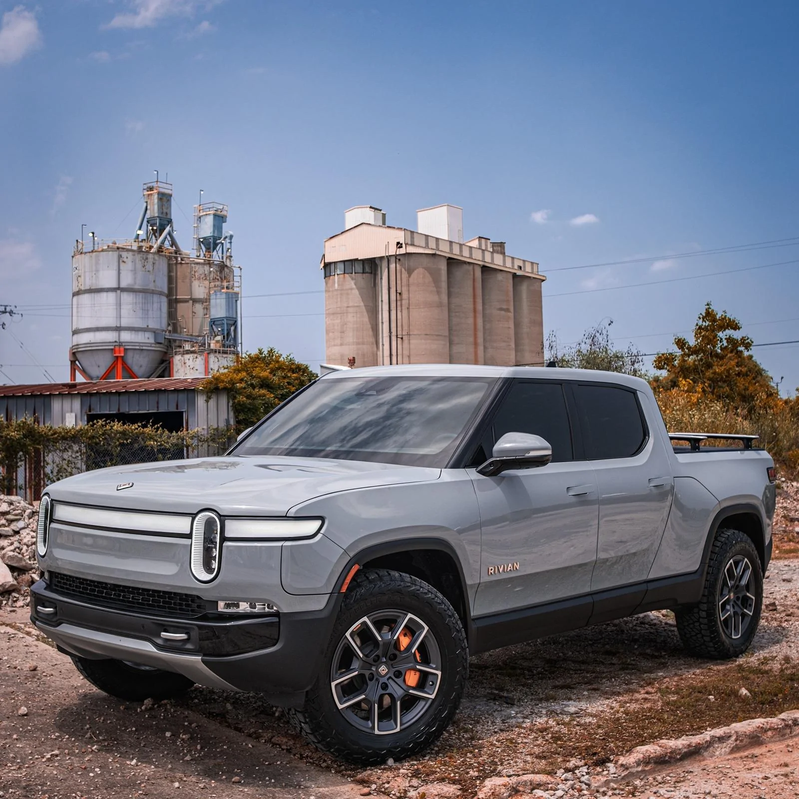 Rivian R1T R1S 20" Nitto Recon Grappler AT tires 25% more efficient than Pirelli OEM AT! The holy grail! DSCF4688