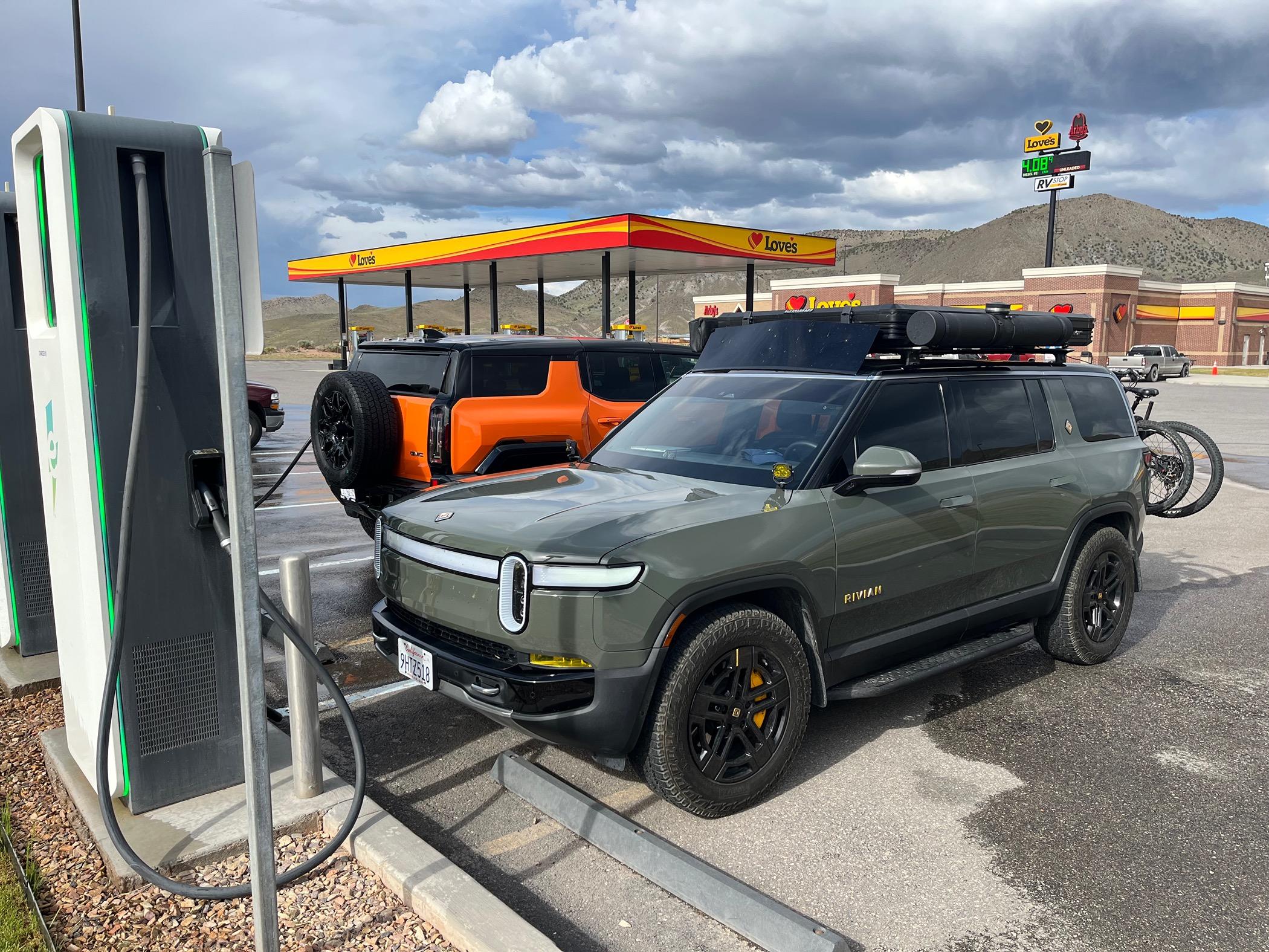 Rivian R1T R1S Next gen Rivians should NEVER have the charge port in the rear! IMG_2870