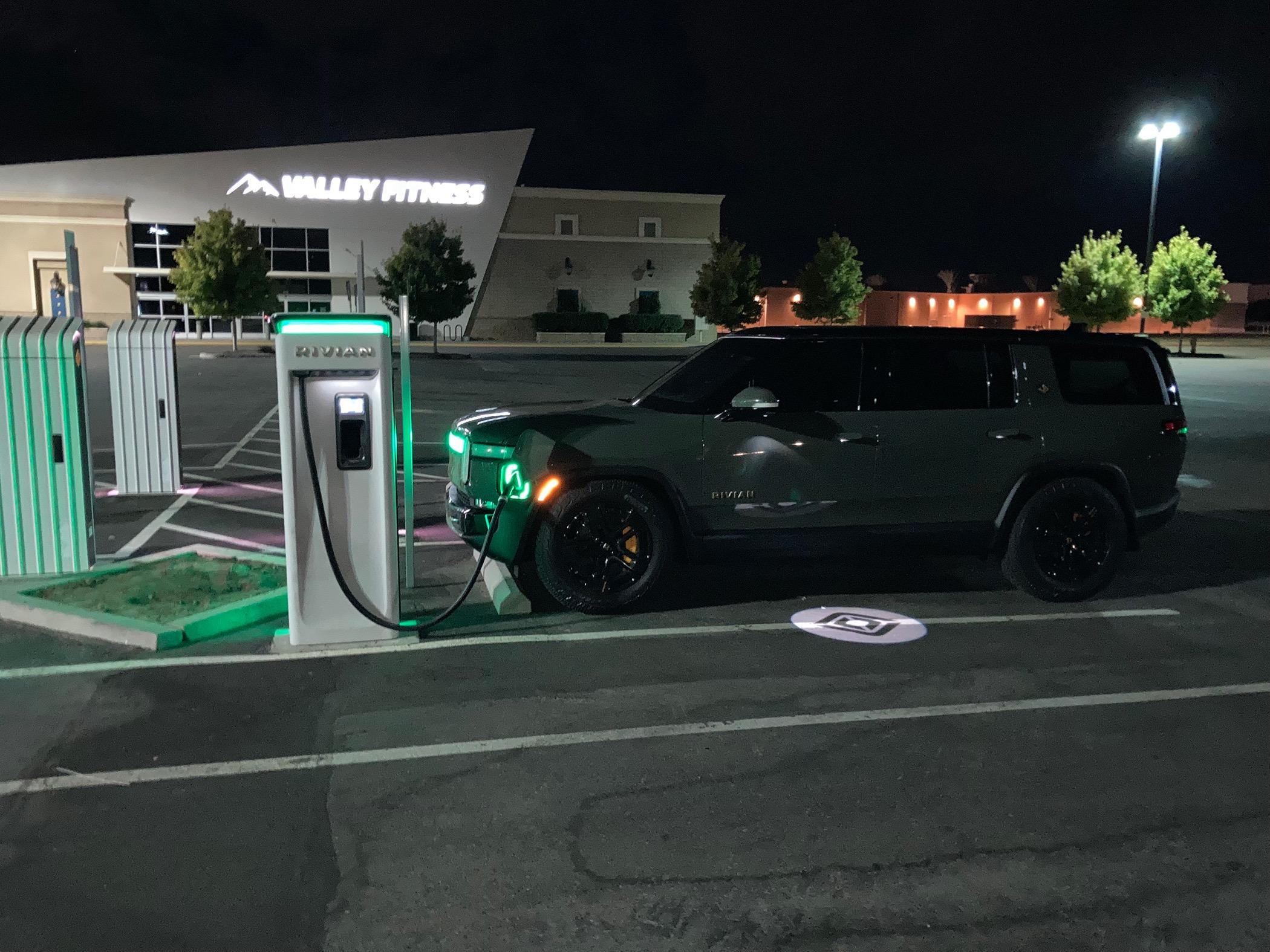 Rivian R1T R1S Next gen Rivians should NEVER have the charge port in the rear! IMG_1437