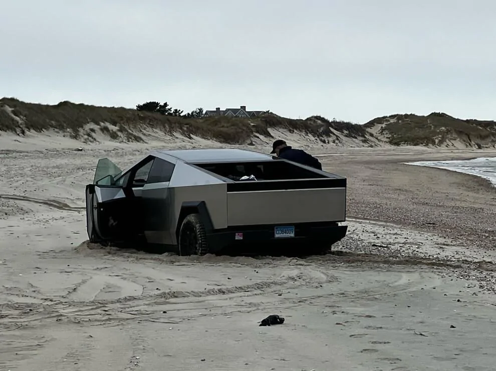 Rivian R1T R1S Nantucket Beaches 1, Cybertruck 0 1714739430404-59