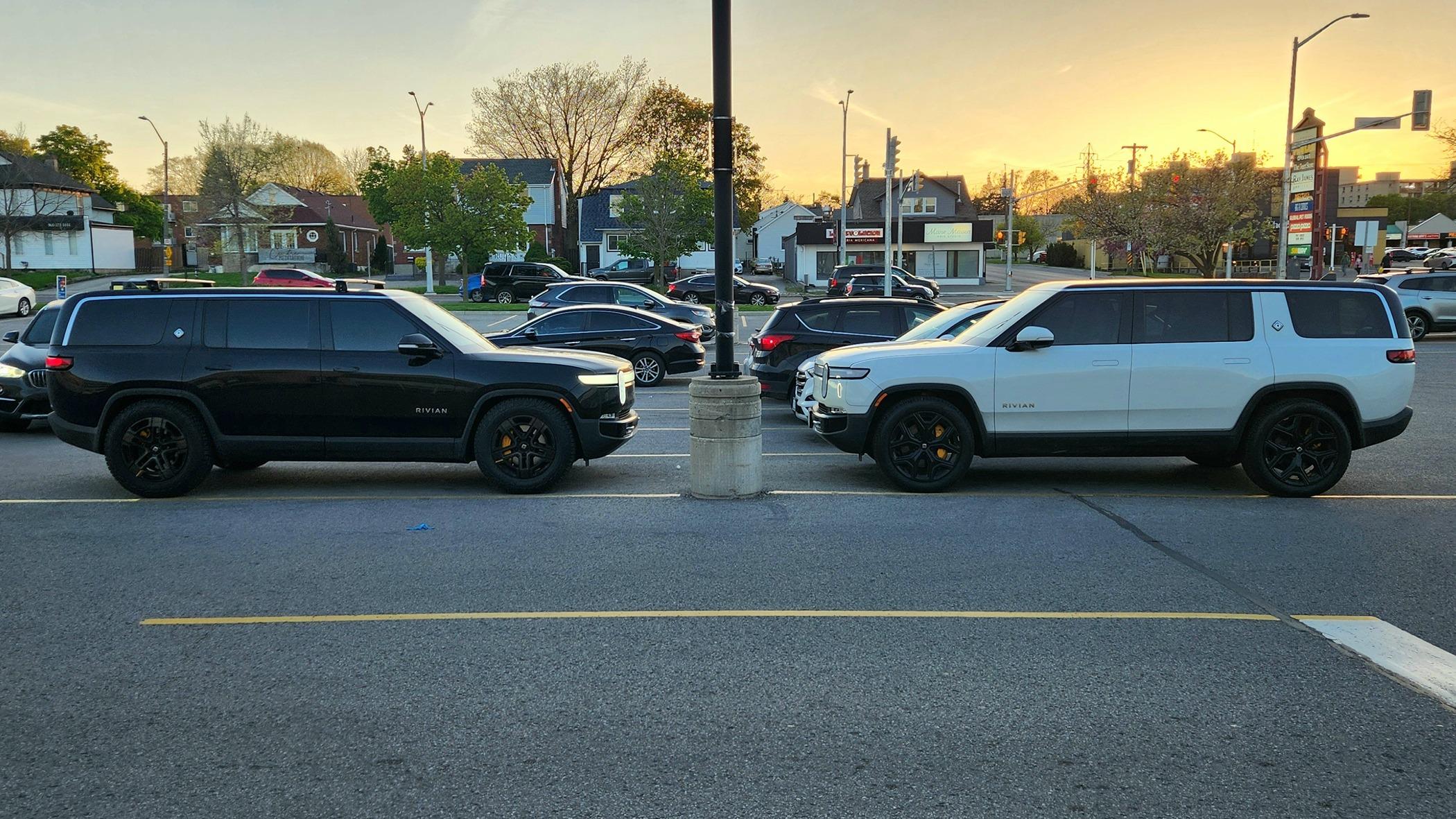 Rivian R1T R1S Ontario sightings 20240502_200052