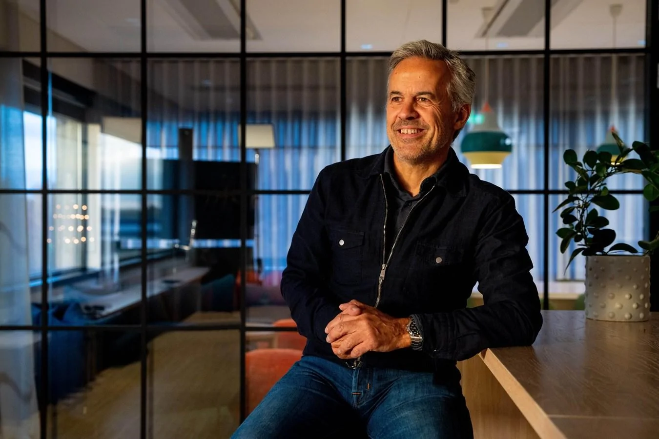 Rivian R1T R1S Rivian replaces COO. Hires Javier Varela, who was most recently Volvo’s COO and Deputy CEO 5