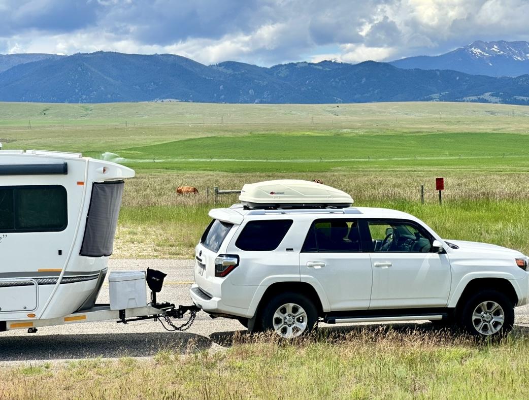 Rivian R1T R1S R1T towing an inTech Sol Dawn IMG_3001