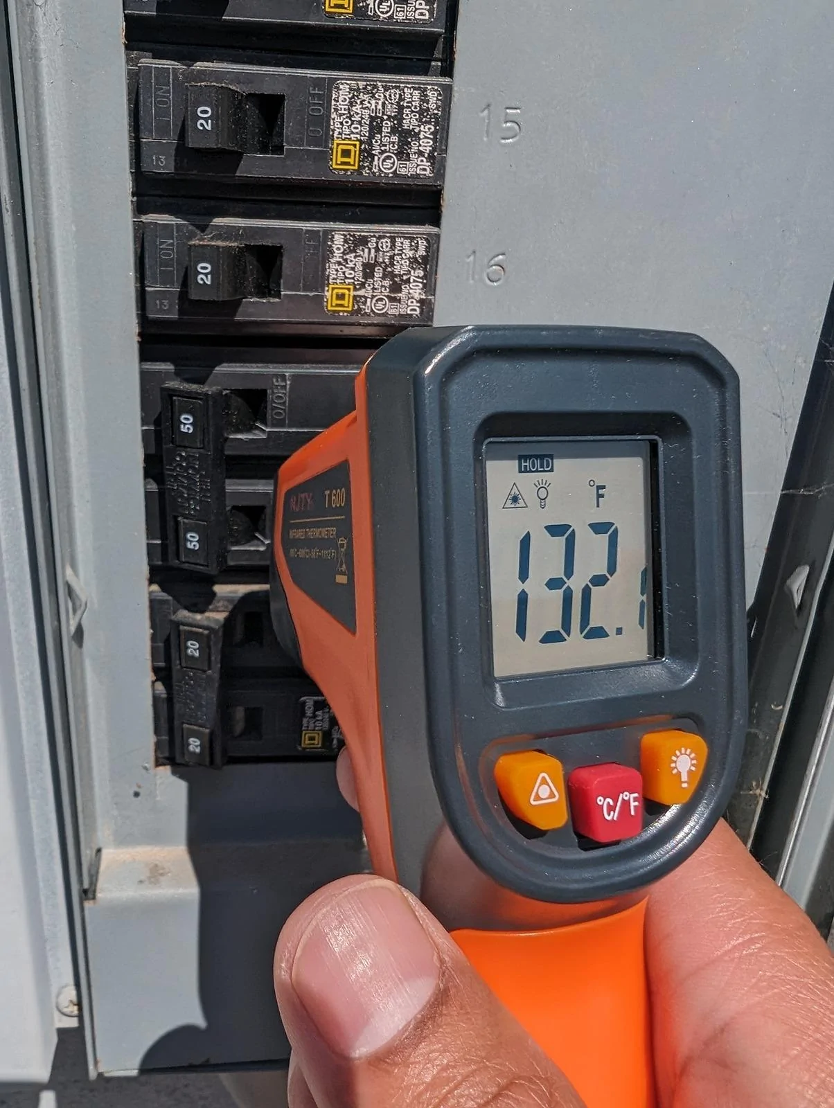Rivian R1T R1S Nema 14-50 plug temperature? PXL_20240505_220922254