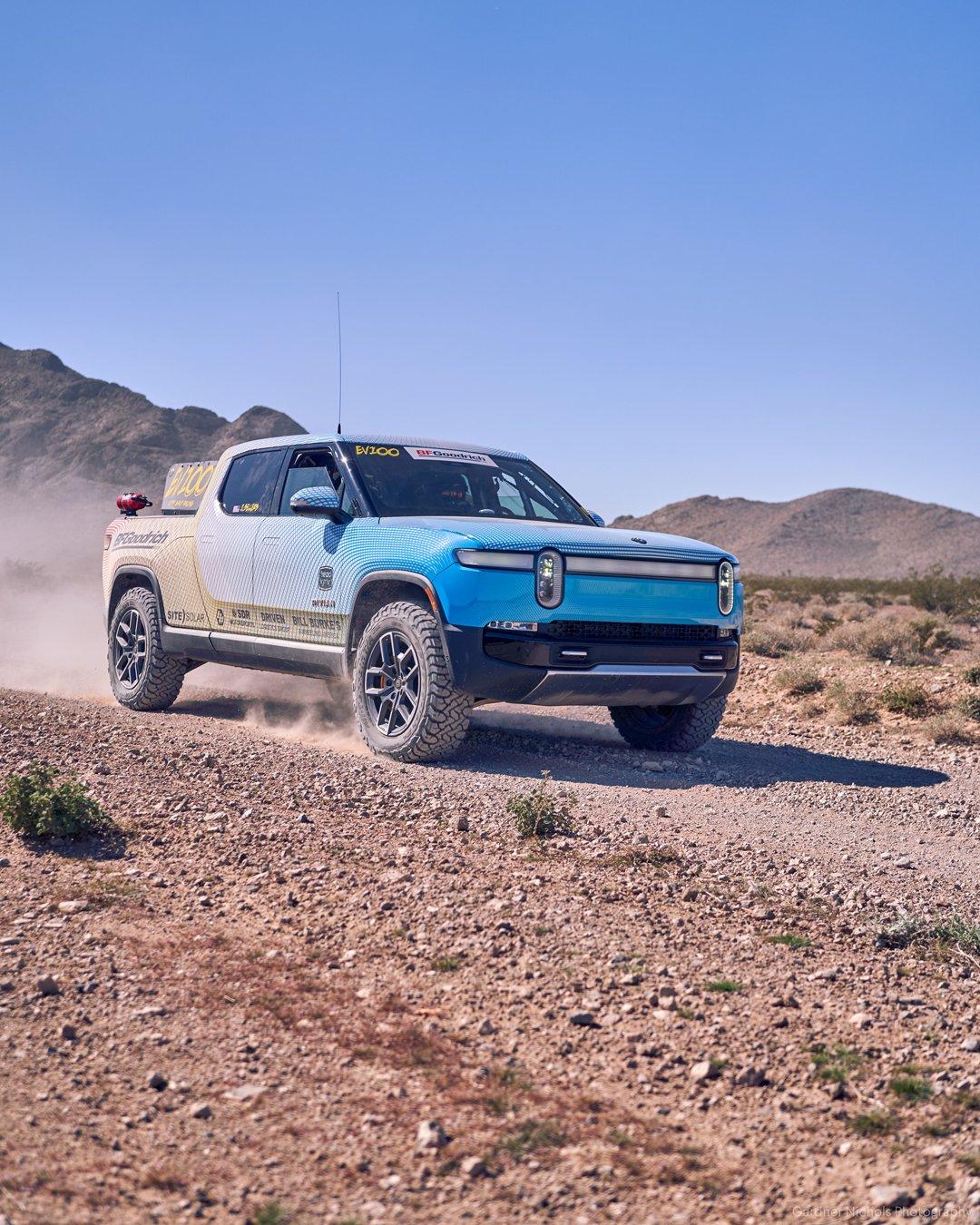 Rivian R1T R1S Rivian R1T is first EV to cross the finish line of The Mint 400, a wild off-road race GMWWiKoaEAE0yn7
