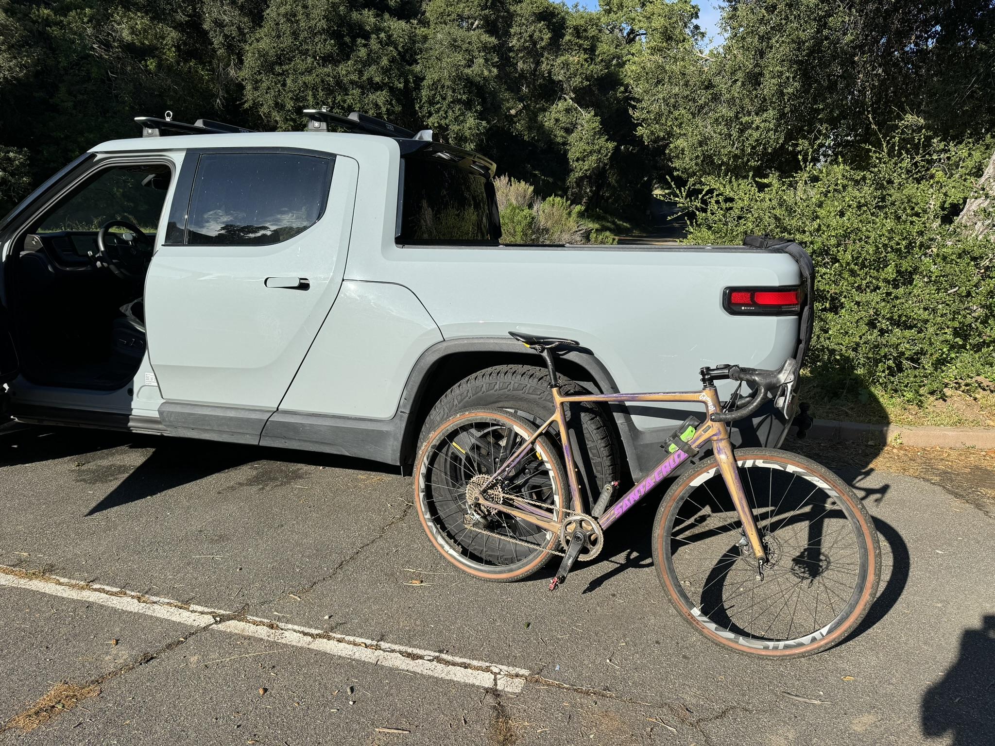 Rivian R1T R1S V4 SC Nearly Commissioned 1715053693816-vd
