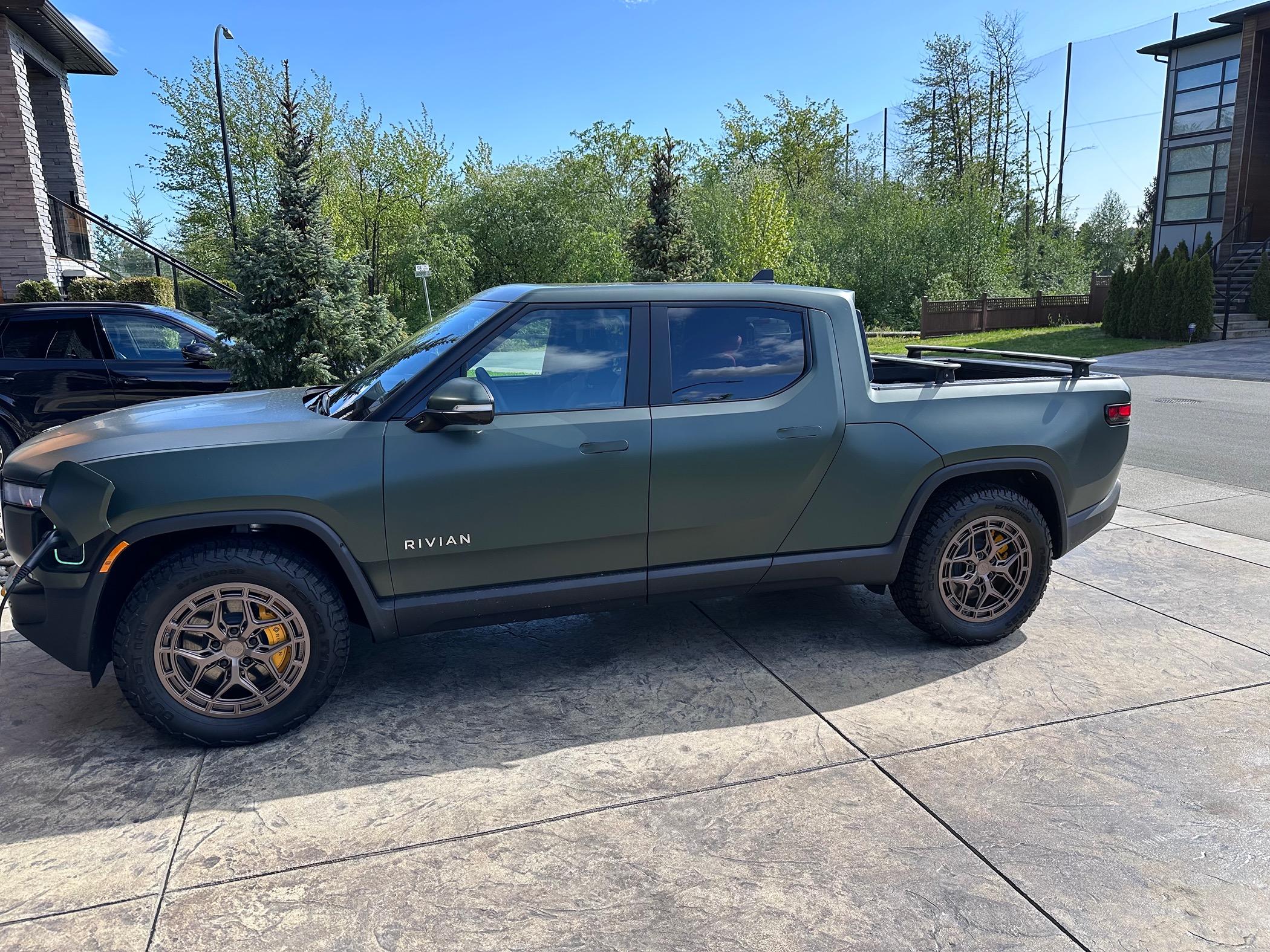 Rivian R1T R1S Matte wrap gang! Let's see photos of your matte Rivian R1T & R1S IMG_9506