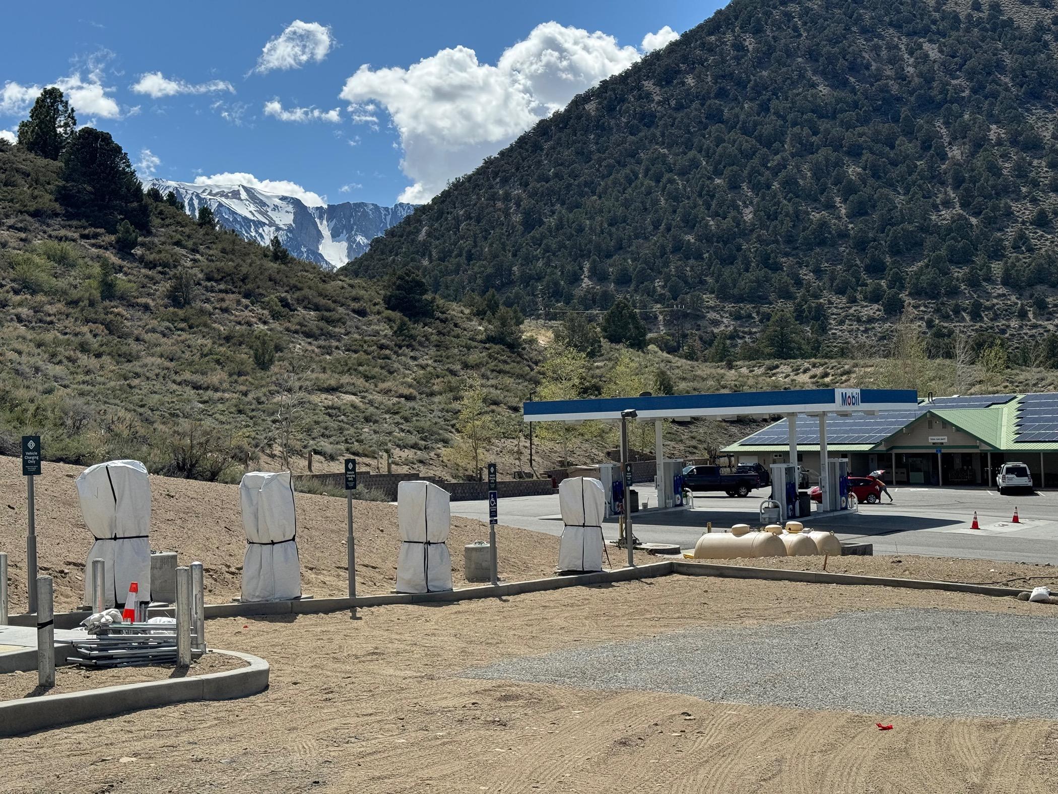 Rivian R1T R1S RAN Rivian Charging Stations Locations Map via Google Maps IMG_8029