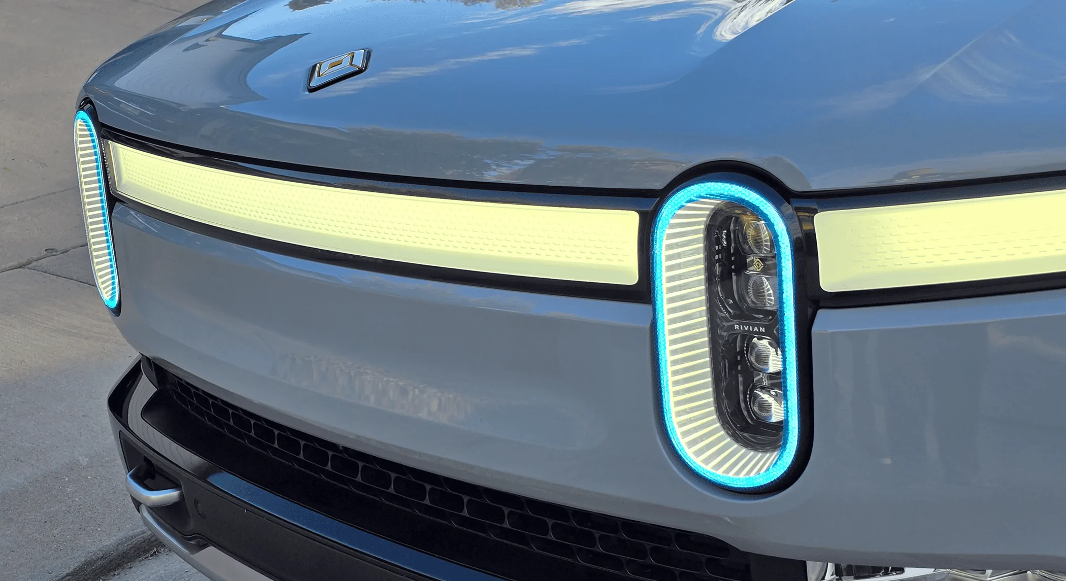 Rivian R1T R1S New R1S owner 1st mod - headlight halos Screenshot 2024-05-09 at 5.03.26 PM