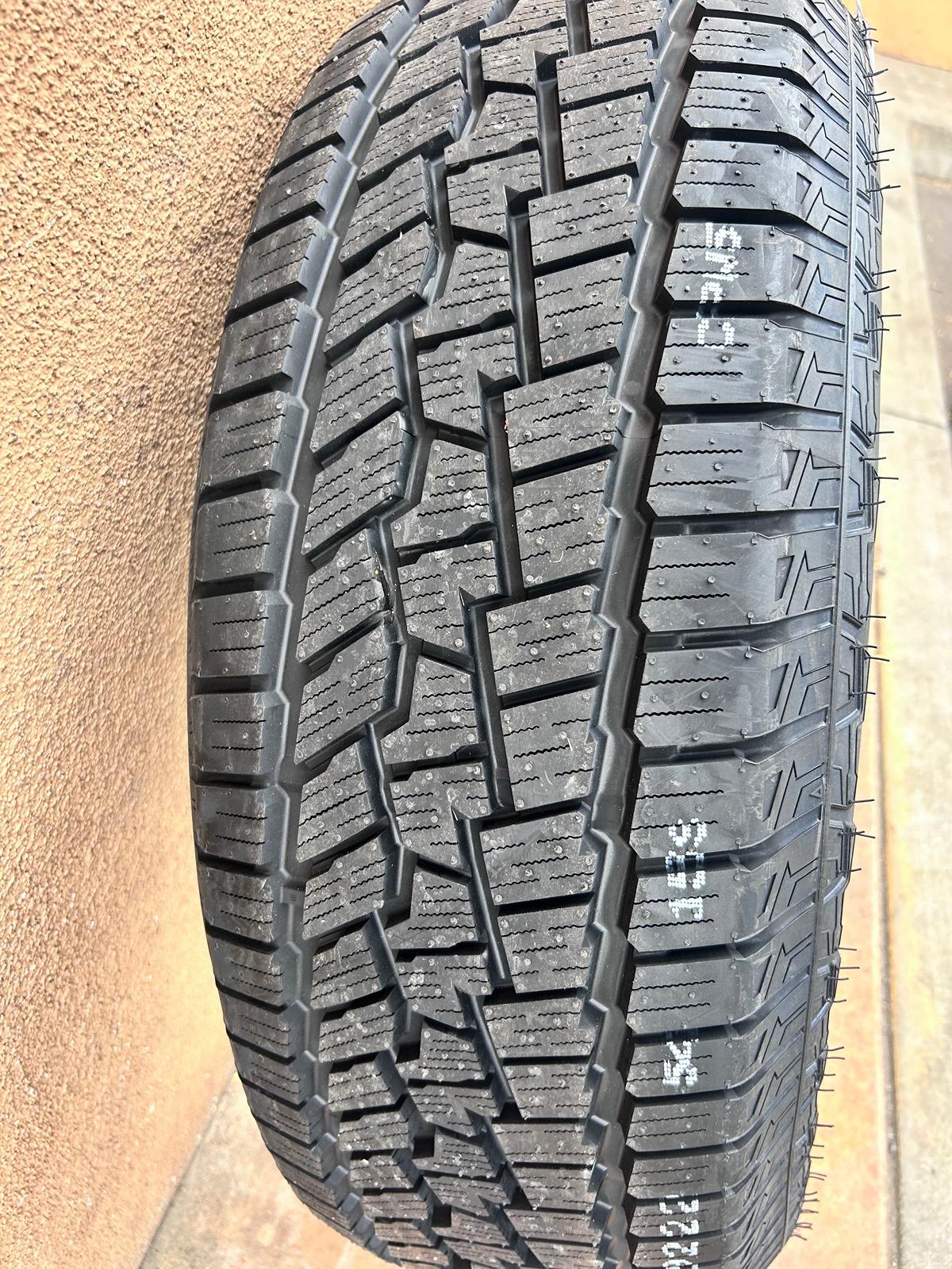 Rivian R1T R1S YOKOHAMA GEOLANDAR CV 4S | 275/60R20 - 116H - 660AA - 3PMSF IMG_3532