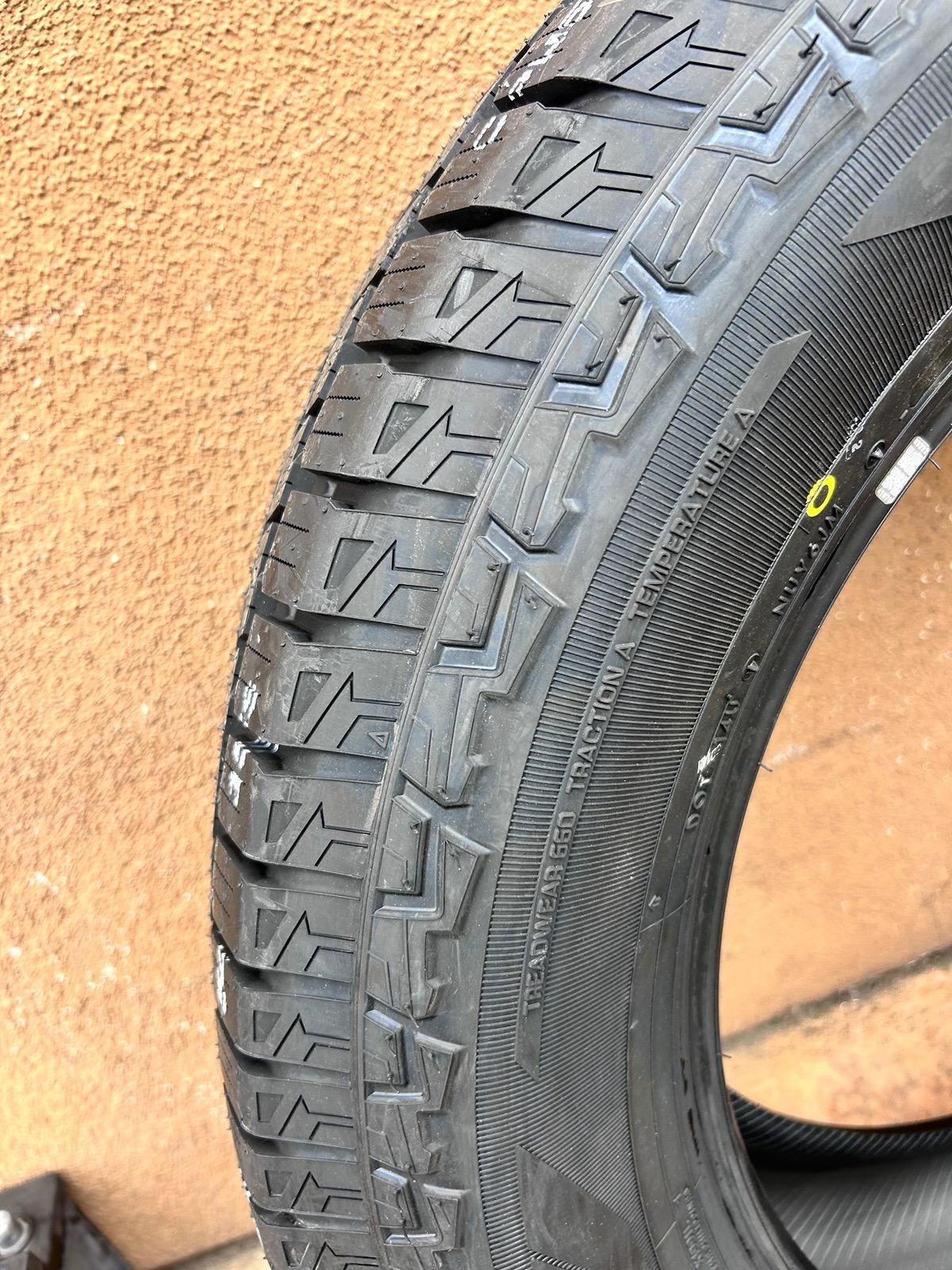 Rivian R1T R1S YOKOHAMA GEOLANDAR CV 4S | 275/60R20 - 116H - 660AA - 3PMSF IMG_3531