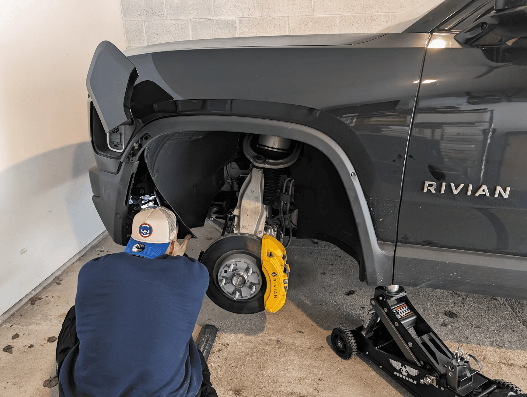 Rivian R1T R1S Guess it was my time - 12v is dead 1715376430705-l