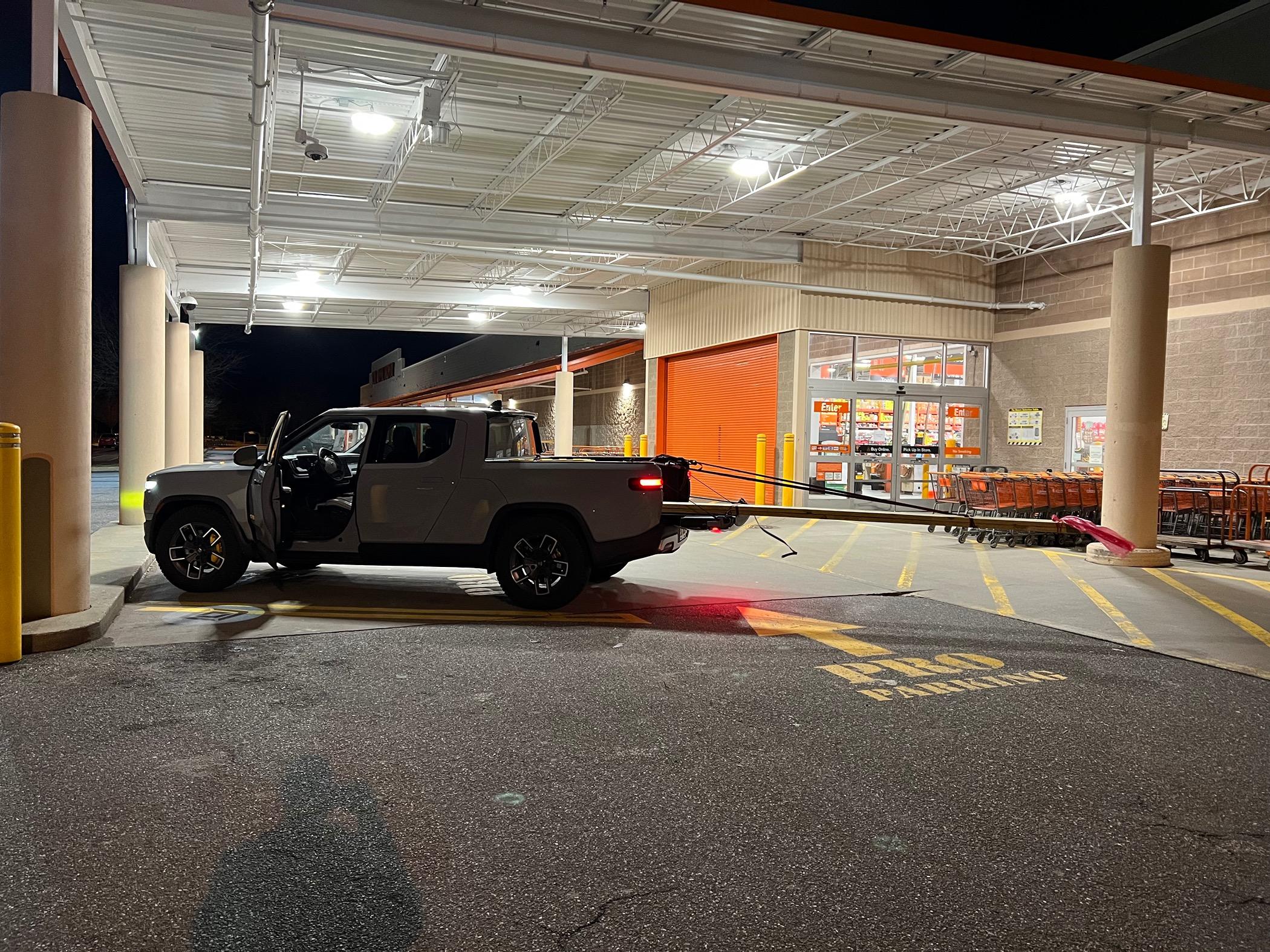 Rivian R1T R1S What Are You Hauling (or Hauled) in your Rivian? 🦾 IMG_7611