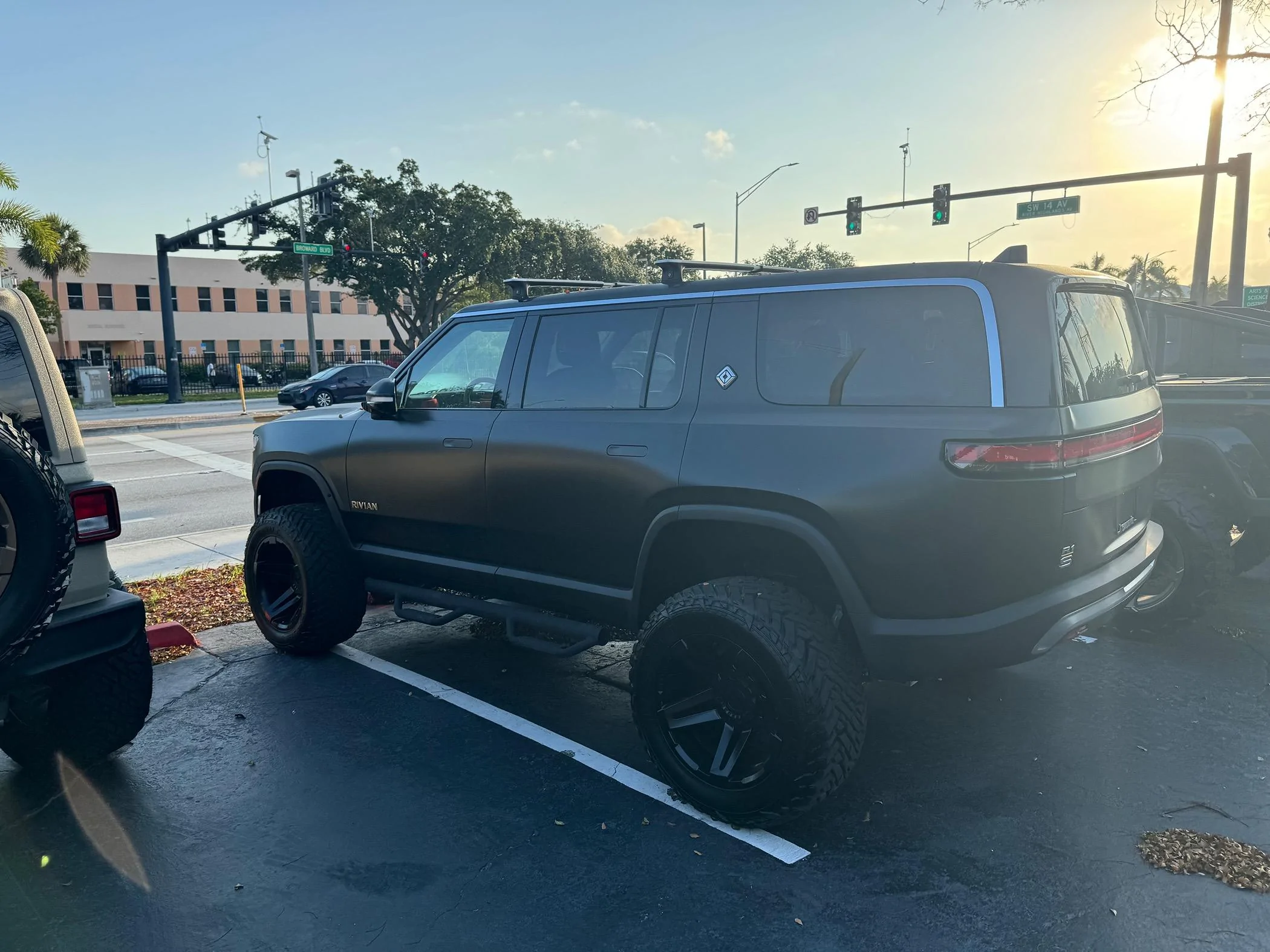 Rivian R1T R1S SoFlo R1S IMG_5029