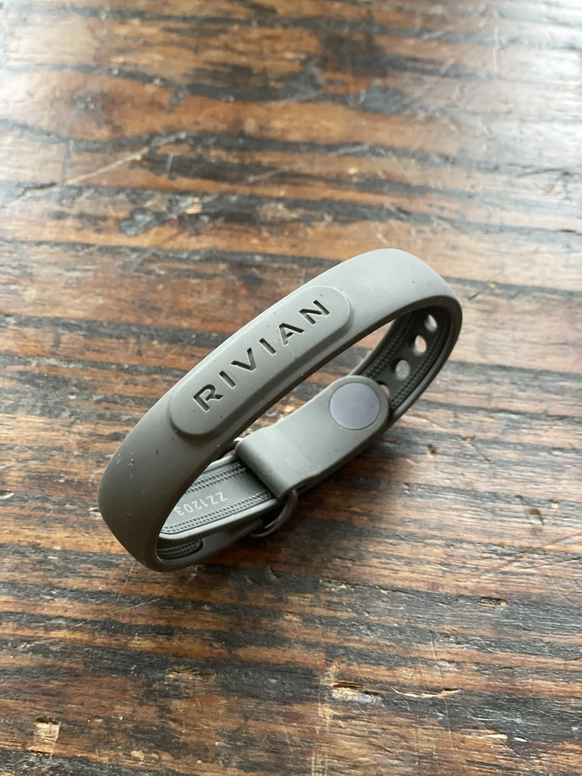 Rivian R1T R1S Wristband Key IMG_2521