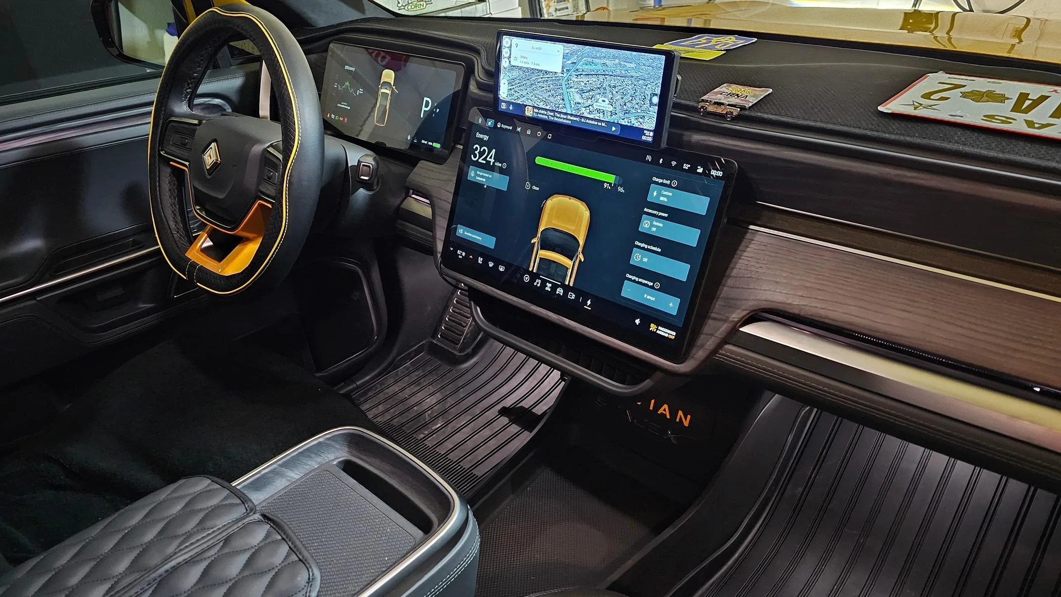 Rivian R1T R1S COMPASS YELLOW R1T Photos 20240115_000044