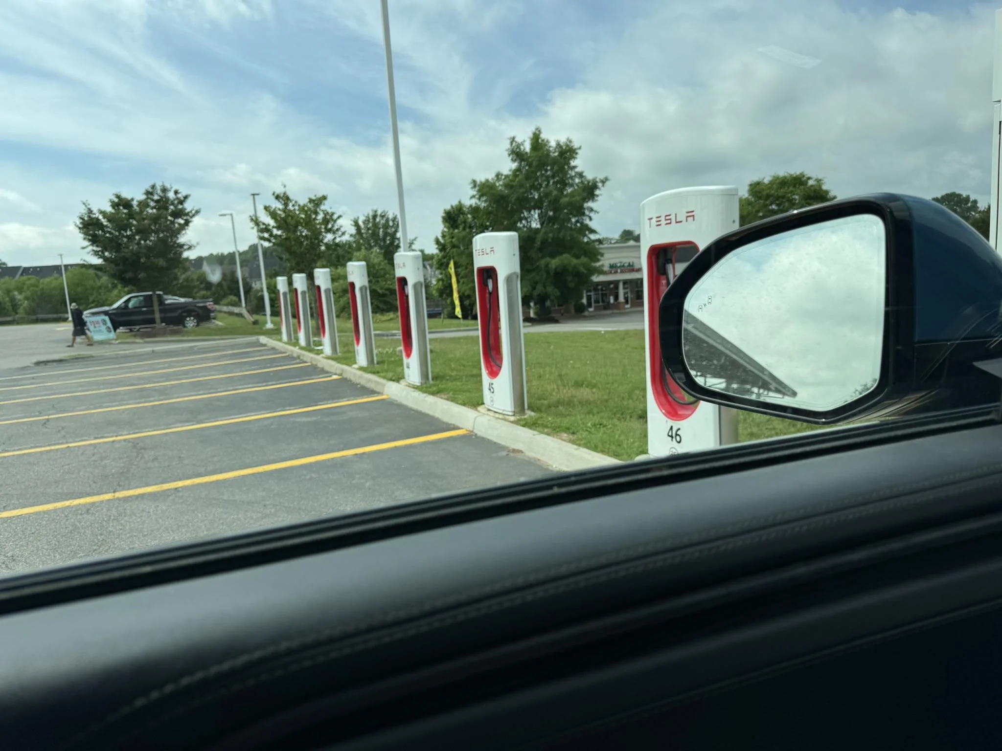 Rivian R1T R1S First experience with Lectron Supercharger adapter IMG_0886