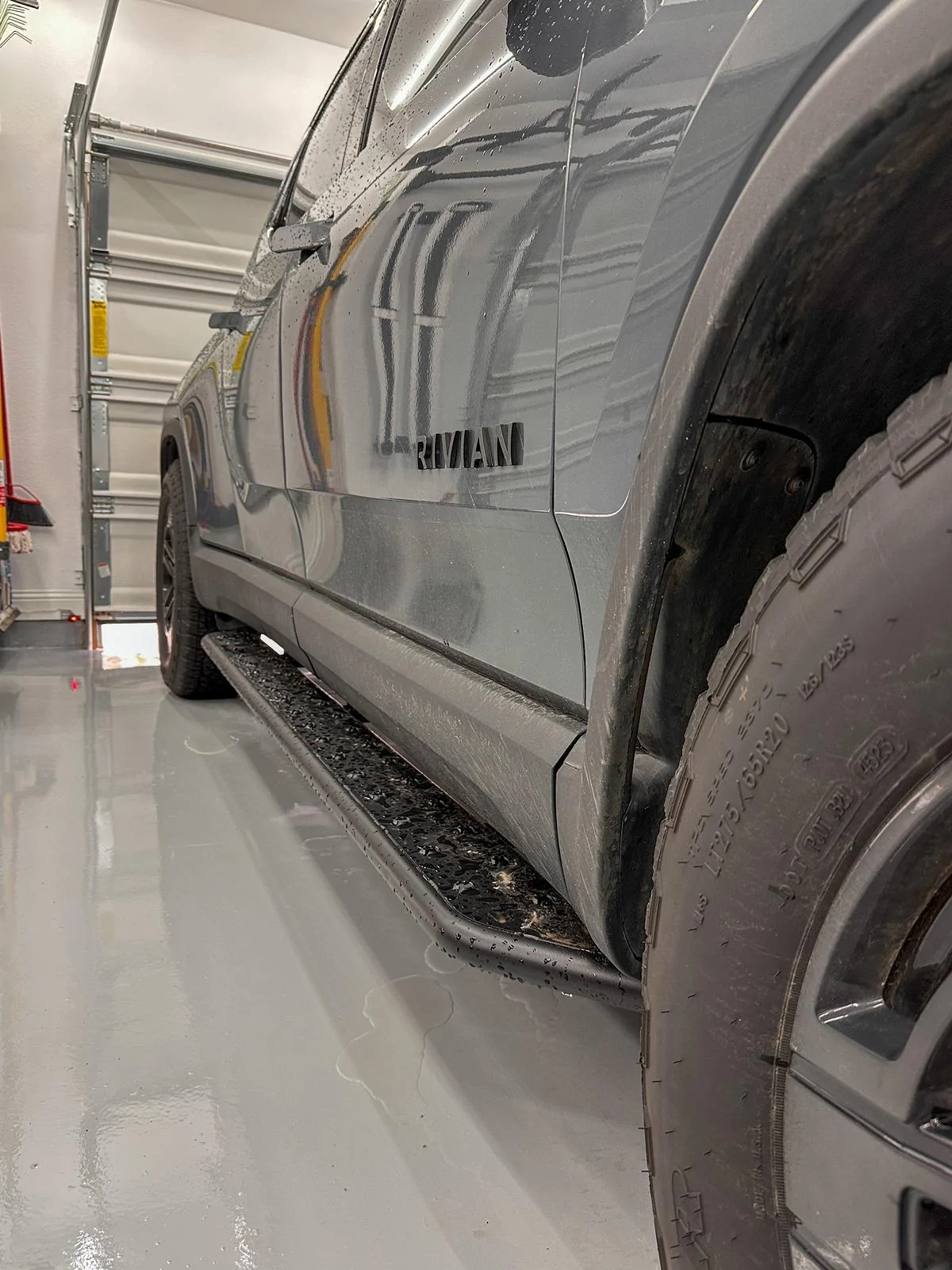 Rivian R1T R1S RealWheels EV Stainless Steel Running Boards IMG_8452
