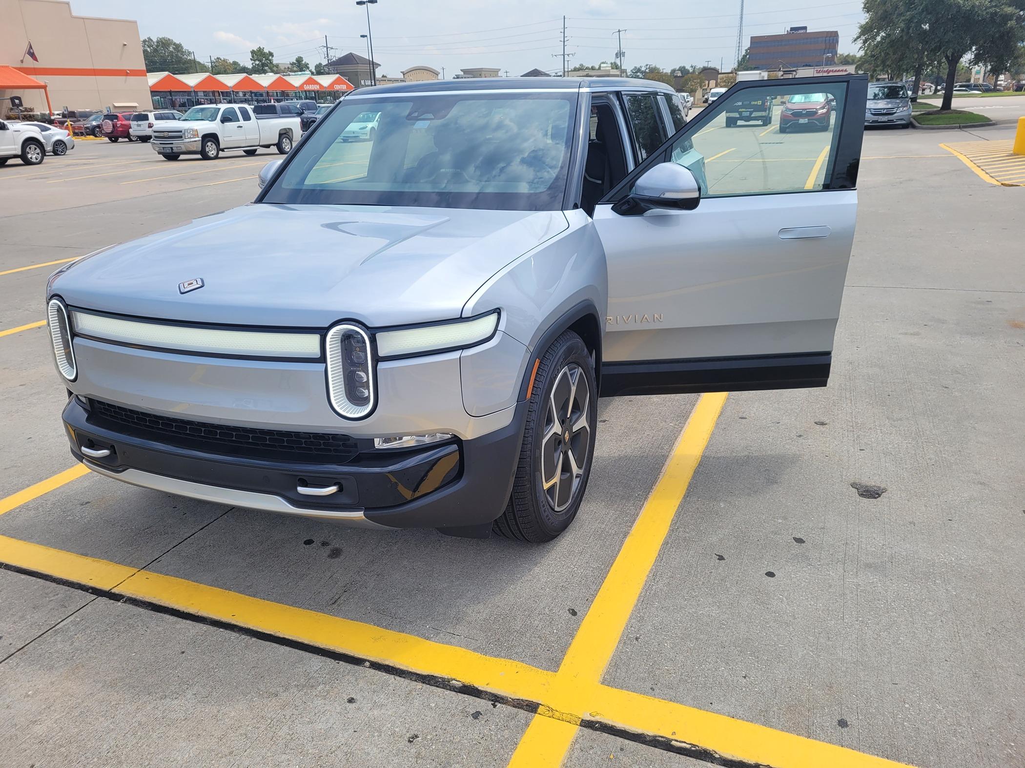 Rivian R1T R1S Houston TX to Vancouver BC, Canada by the numbers.  6-day trip, 2446 miles, 17 charging stops 1715967385767-5i