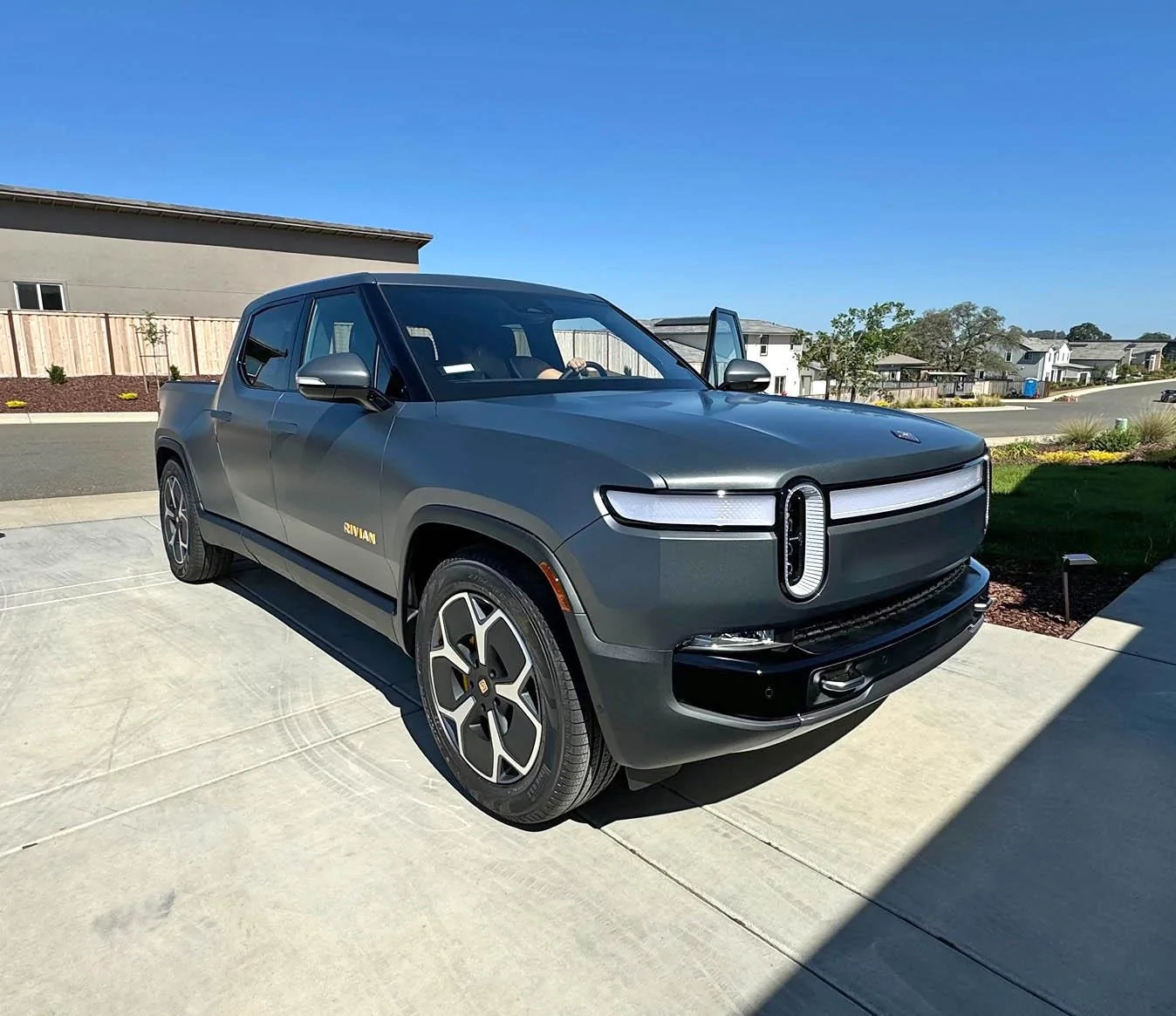 Rivian R1T R1S Free factory XPEL stealth wrap El Cap R1T delivered! IMG_8310