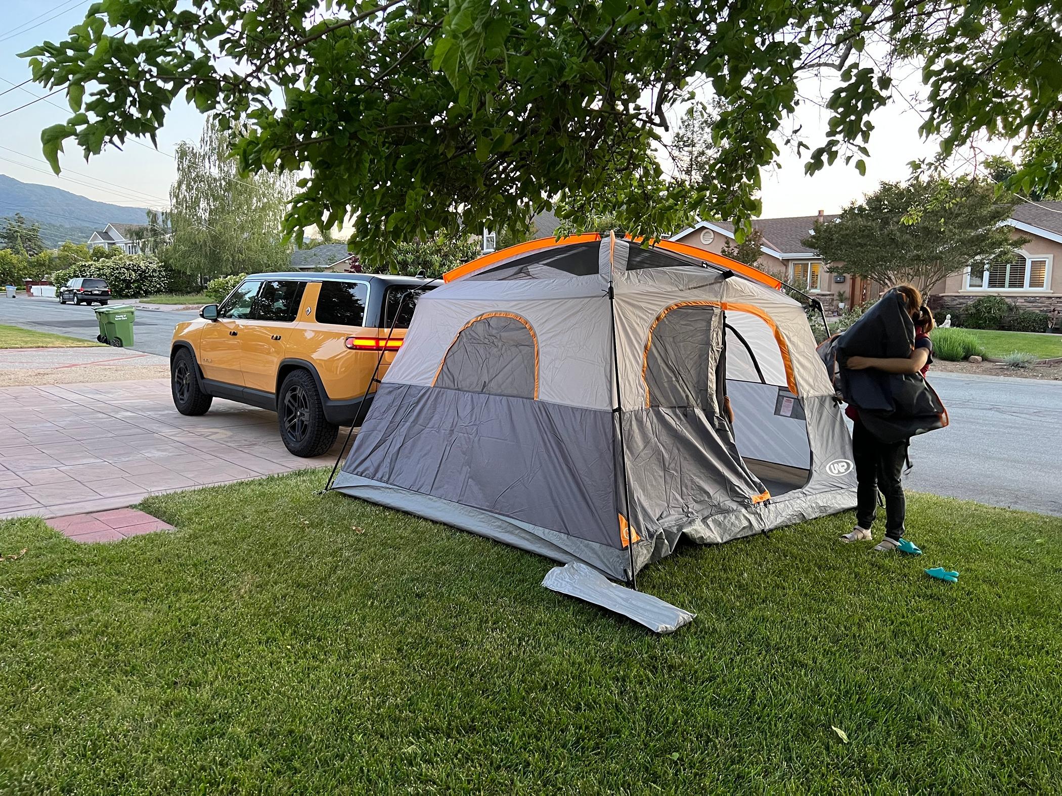 Rivian R1T R1S Roof Box (and Bike, luggage, outdoor gear, etc) SALE this weekend (05-17-24) at REI PSA IMG_1205