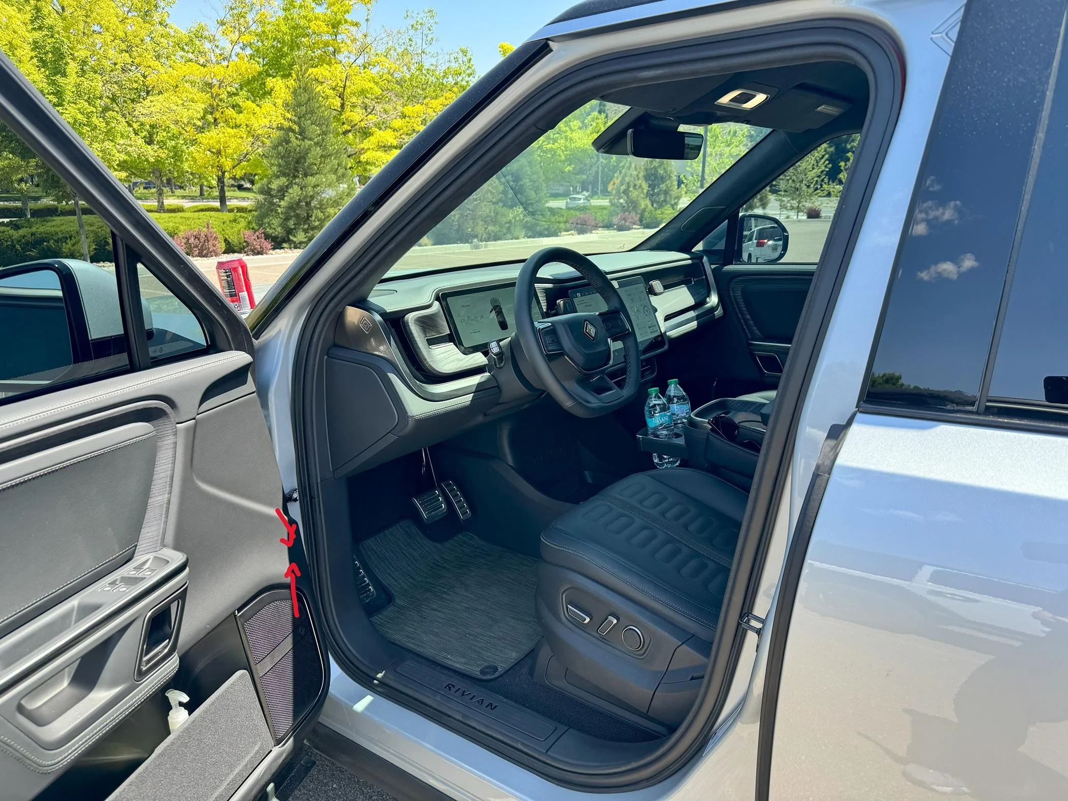 Rivian R1T R1S Guide: R1S / R1T Wind Noise FIX! door frame seal full vi