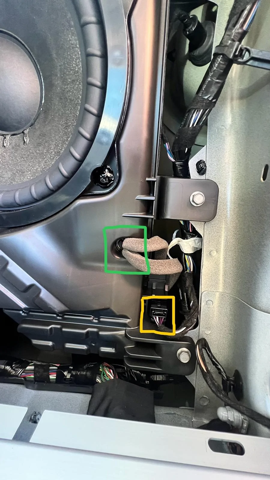 Rivian R1T R1S Teardown: R1S Audio Unit under drivers seat and speaker harness pinnout. IMG_8923