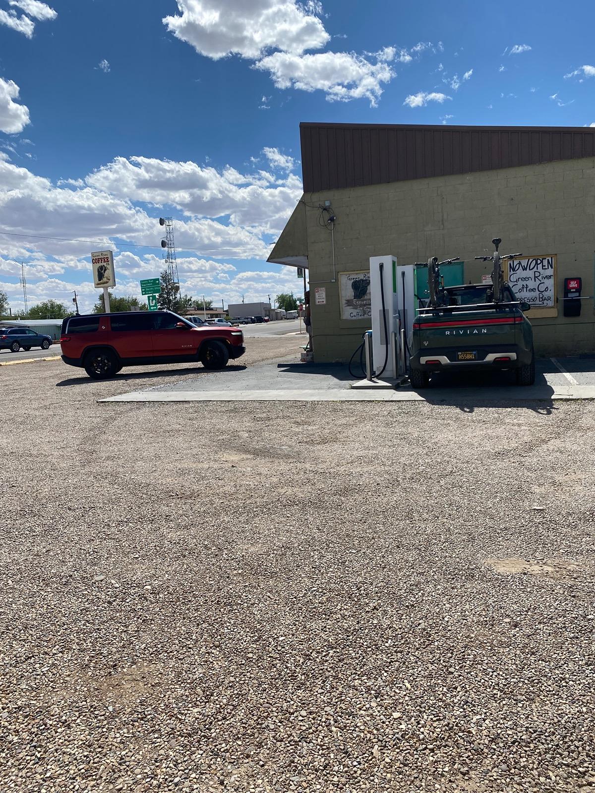 Rivian R1T R1S Random Rivian Photos of the Day - Post Yours! 📸 IMG_6842