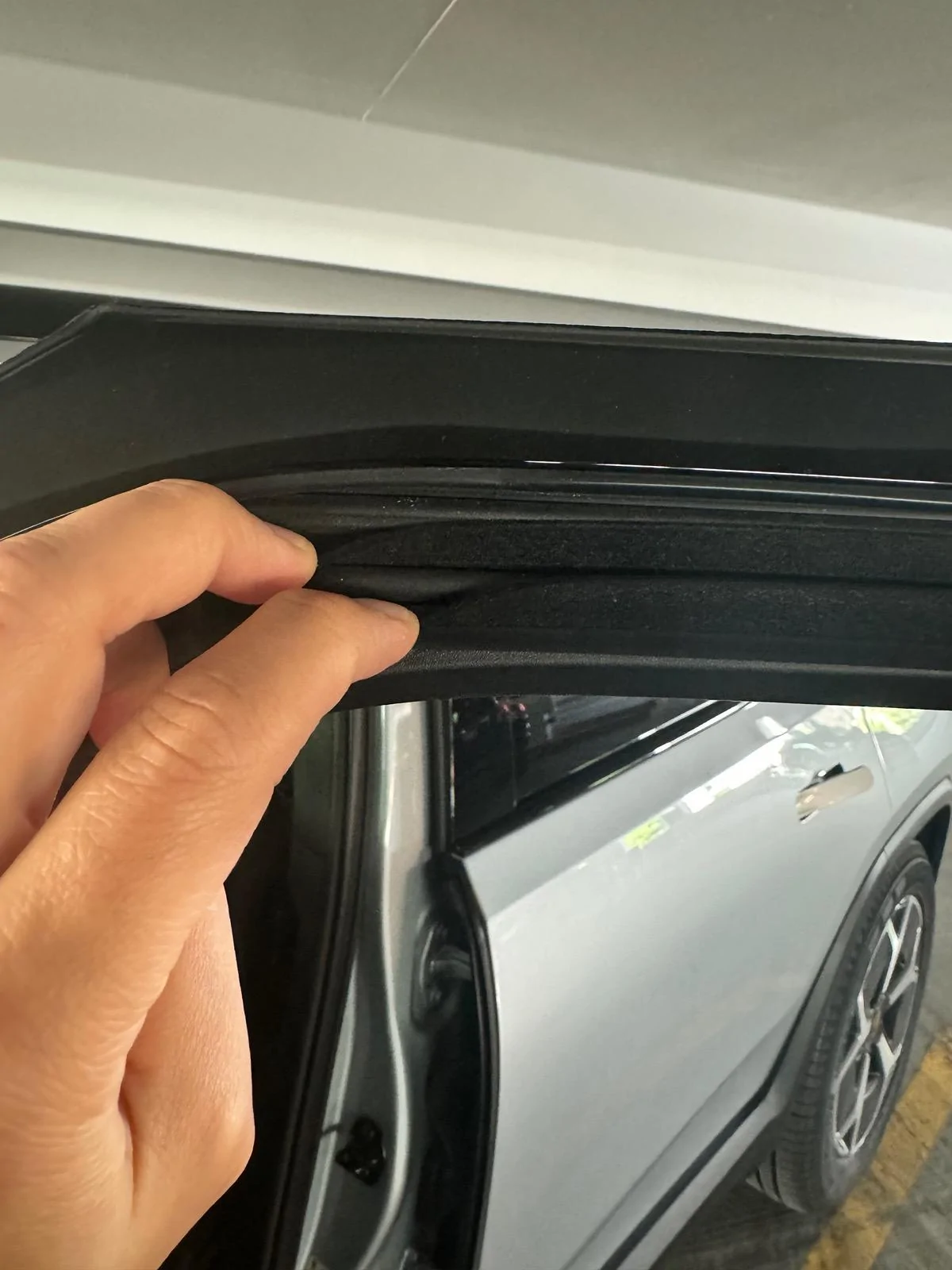 Rivian R1T R1S Guide: R1S / R1T Wind Noise FIX! IMG_4259