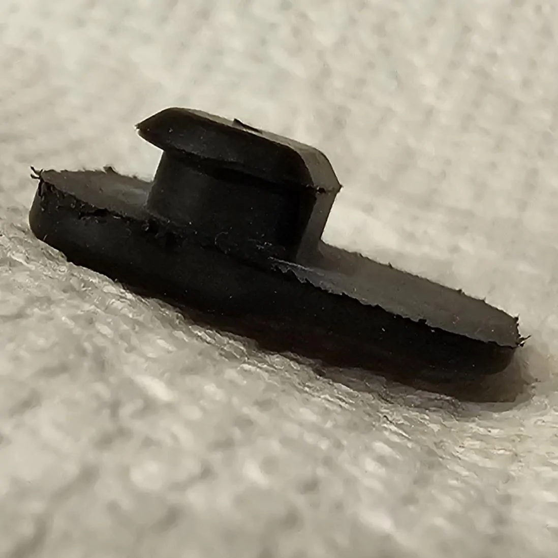 Rivian R1T R1S Where's this rubber piece from? (R1S tailgate area) 20240521_195611